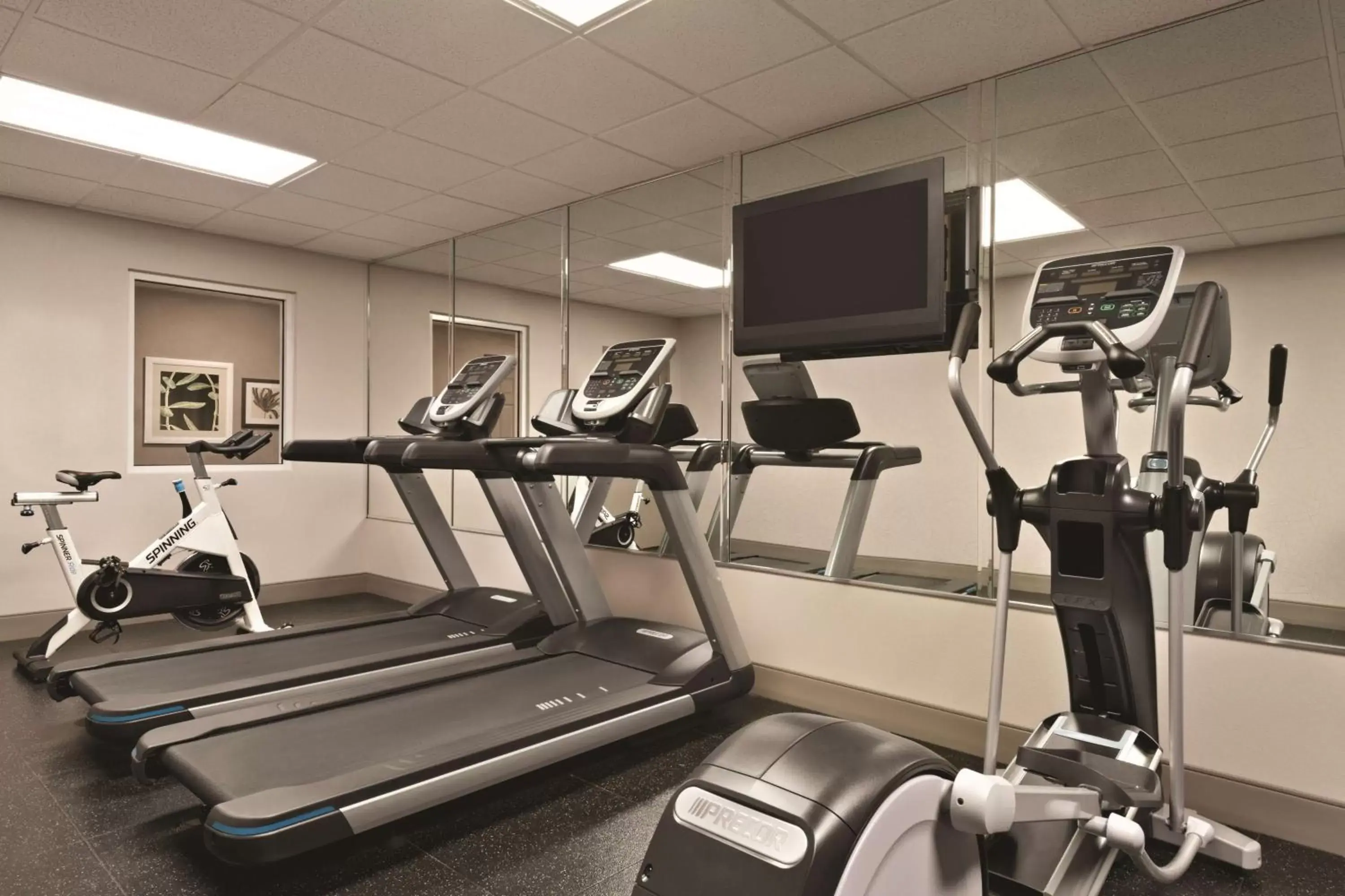 Activities, Fitness Center/Facilities in Country Inn & Suites by Radisson, Bradenton-Lakewood-Ranch, FL