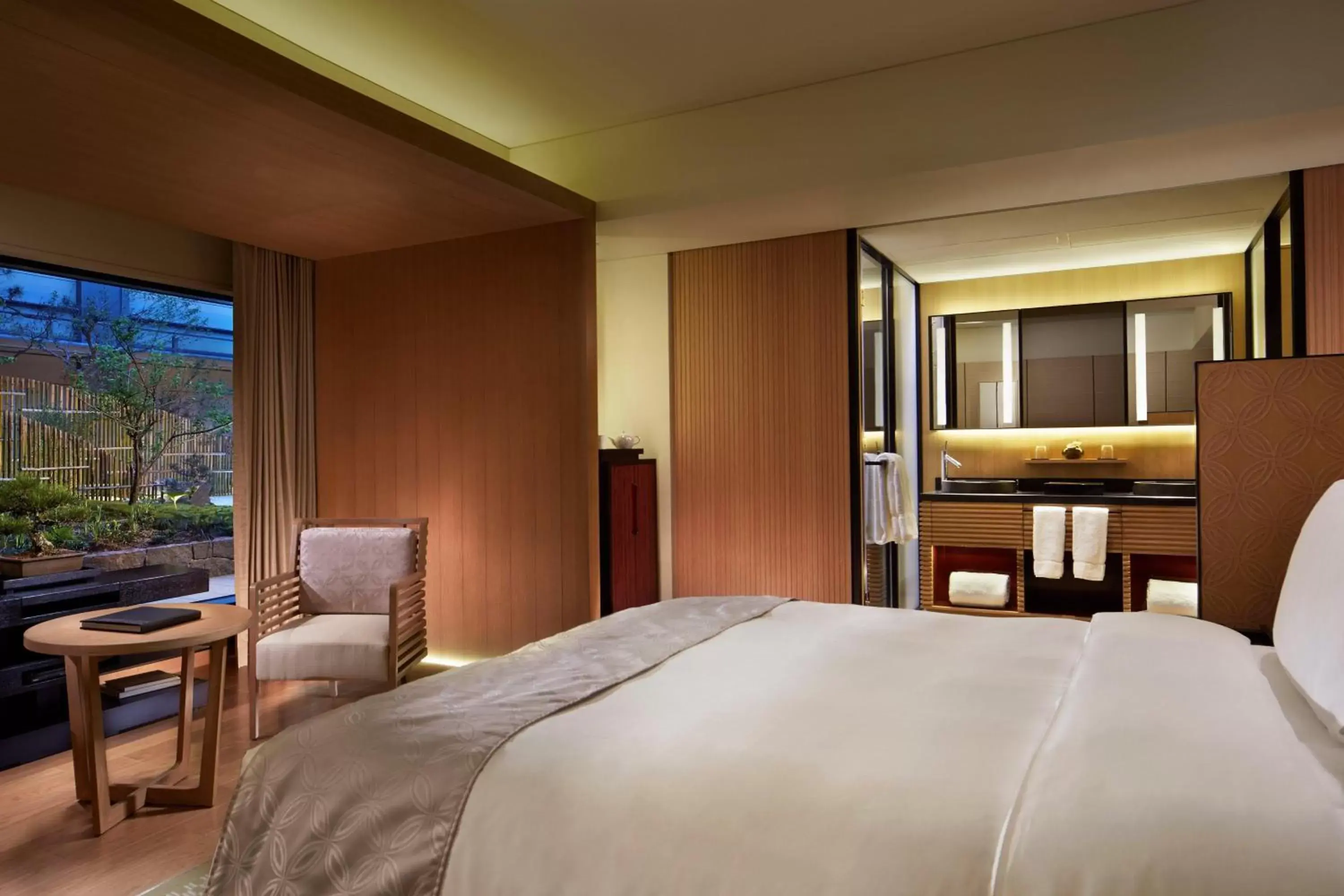 Photo of the whole room, Bed in The Ritz-Carlton Kyoto