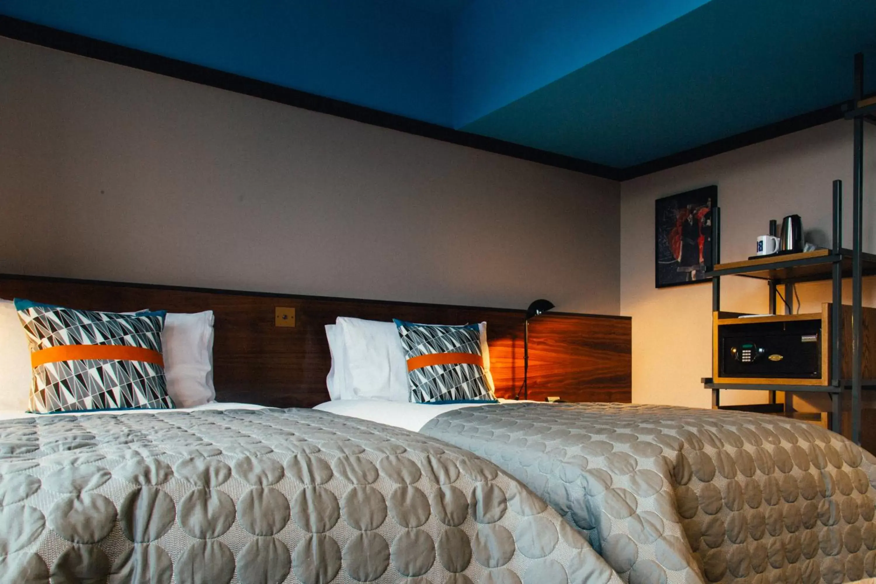 Comfy Twin in Bullitt Hotel Comfy Twin in Bullitt Hotel