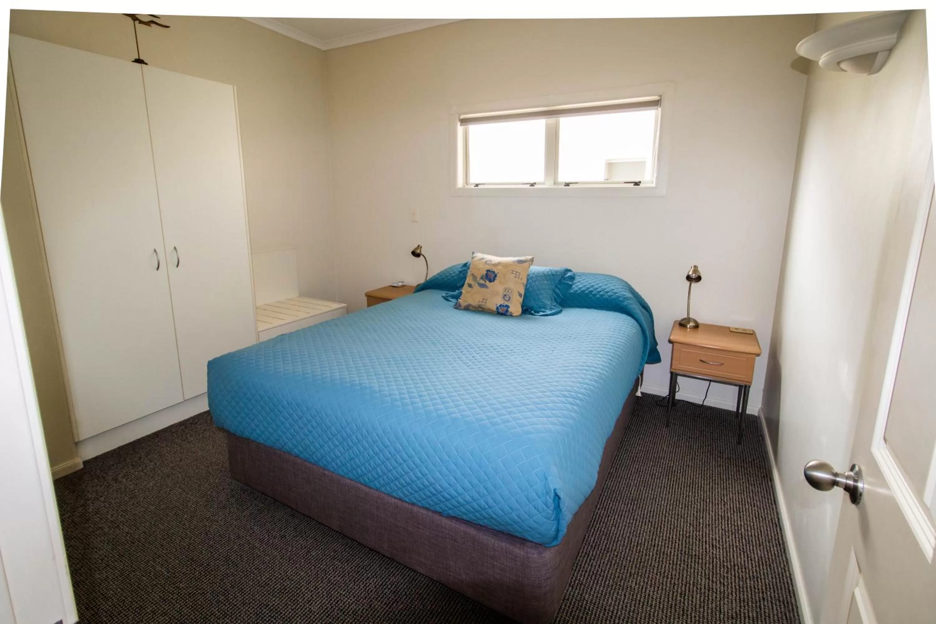 Bed in Tuscany On Thames