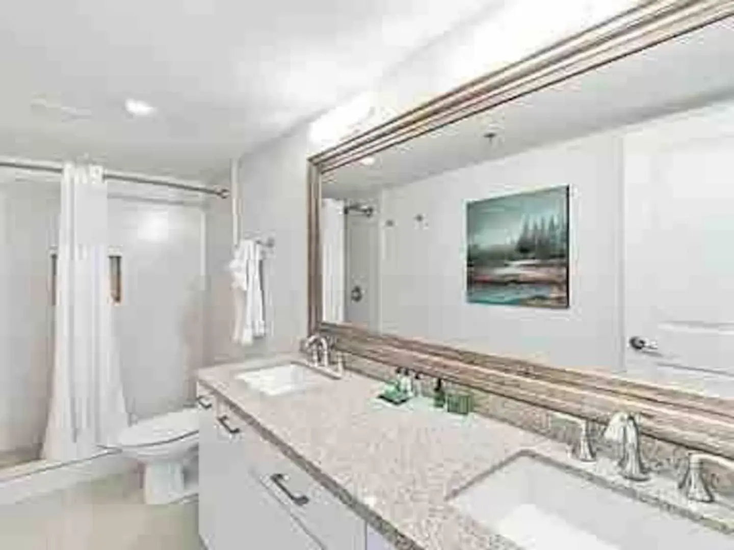 Bathroom in Bahia Mar Solare Tower 6th floor Bayview Condo 2bd 2ba with Pools and Hot tubs