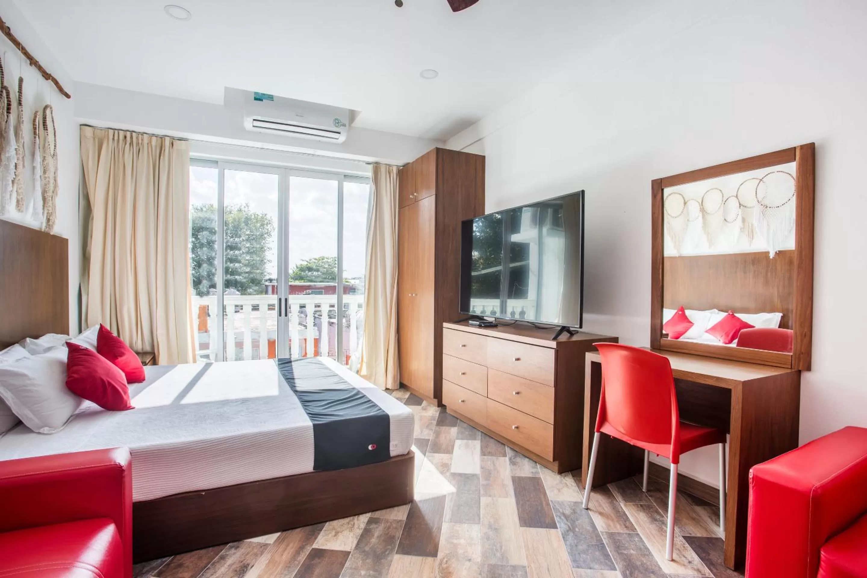 Bedroom, Bed in Capital O Cancun Ocean View, Cancún