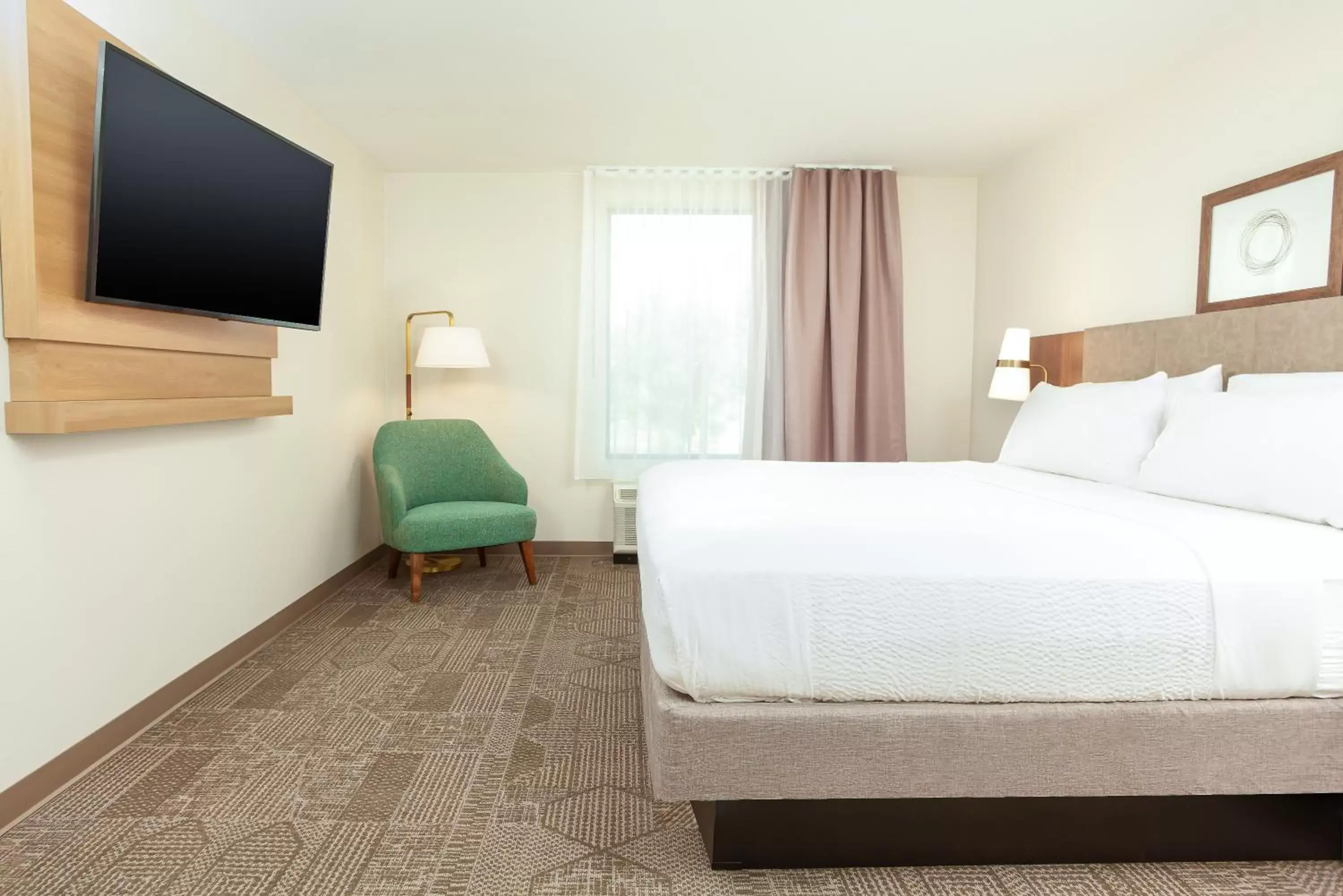 Bed in Staybridge Suites - San Bernardino - Loma Linda