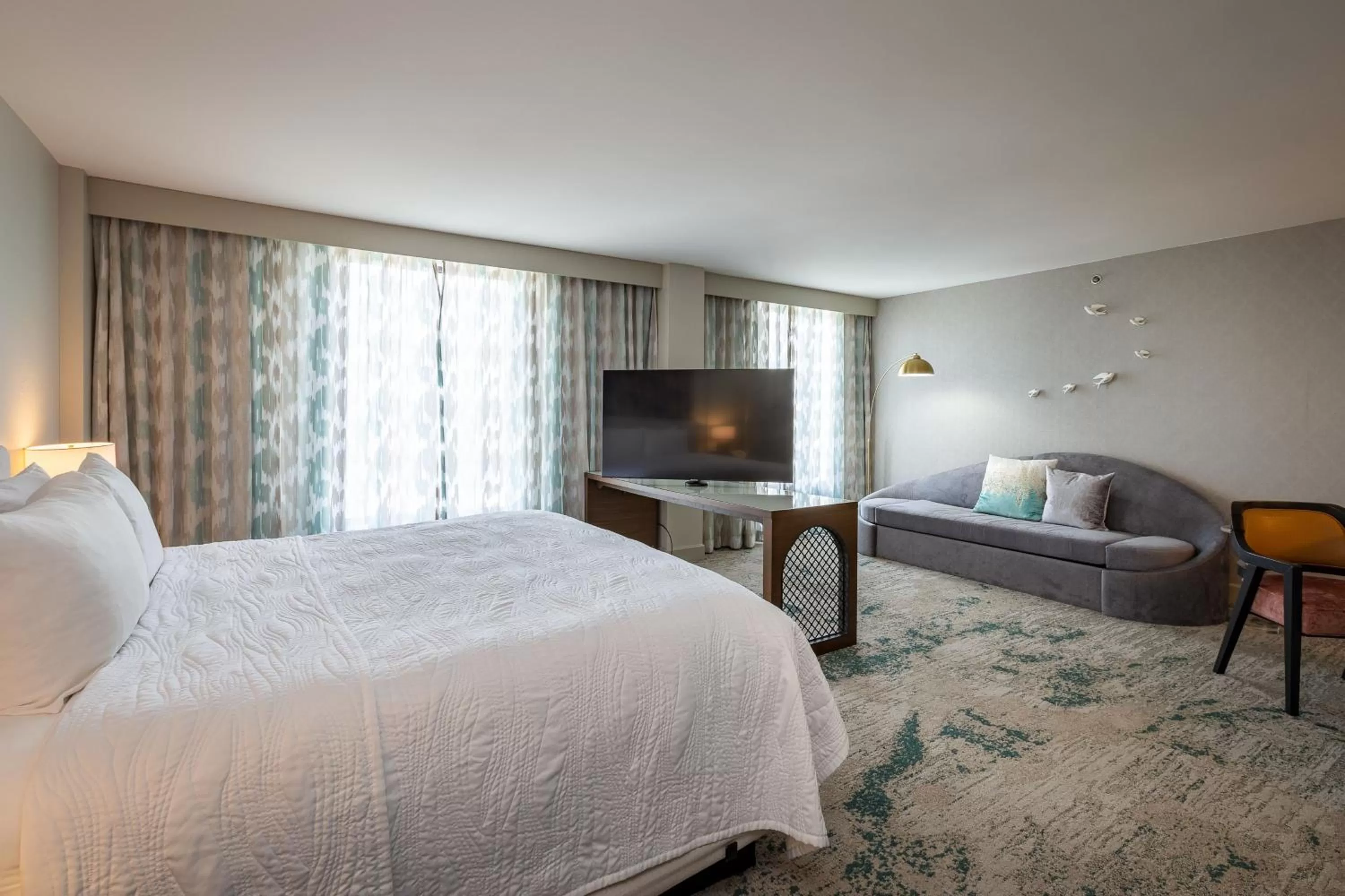 Photo of the whole room, Bed in Castle Hotel, Autograph Collection