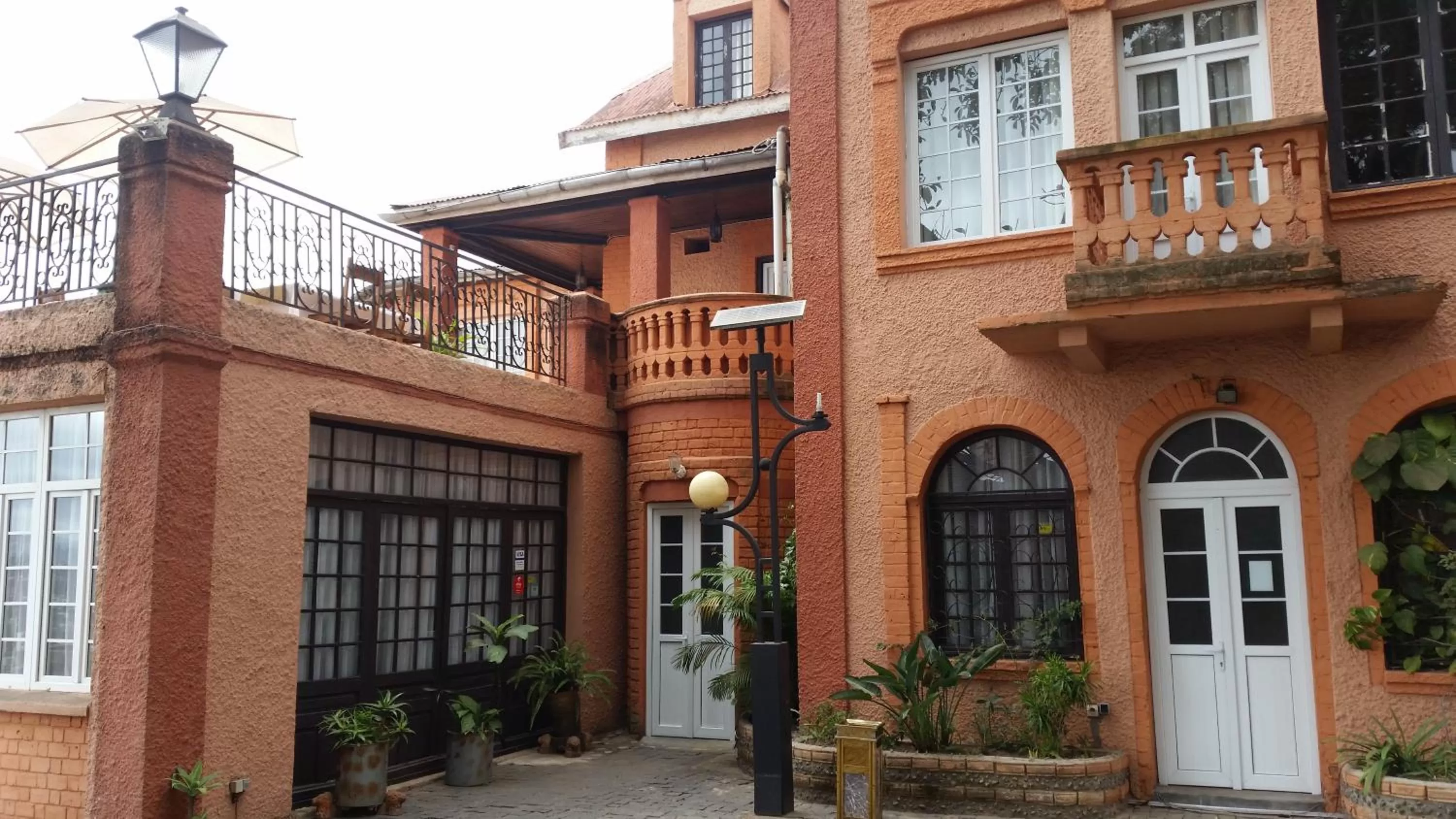 Facade/entrance in Relais De La Haute Ville Tana