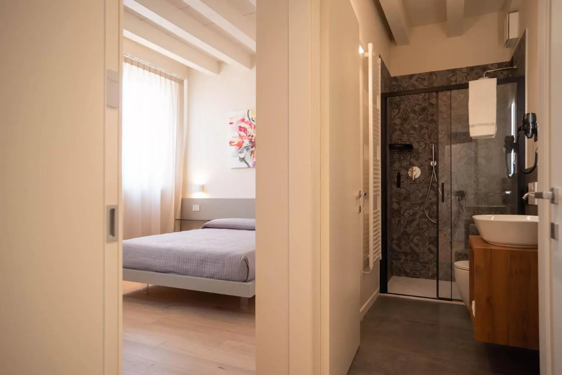 Photo of the whole room, Bathroom in Maison Calcirelli rooms