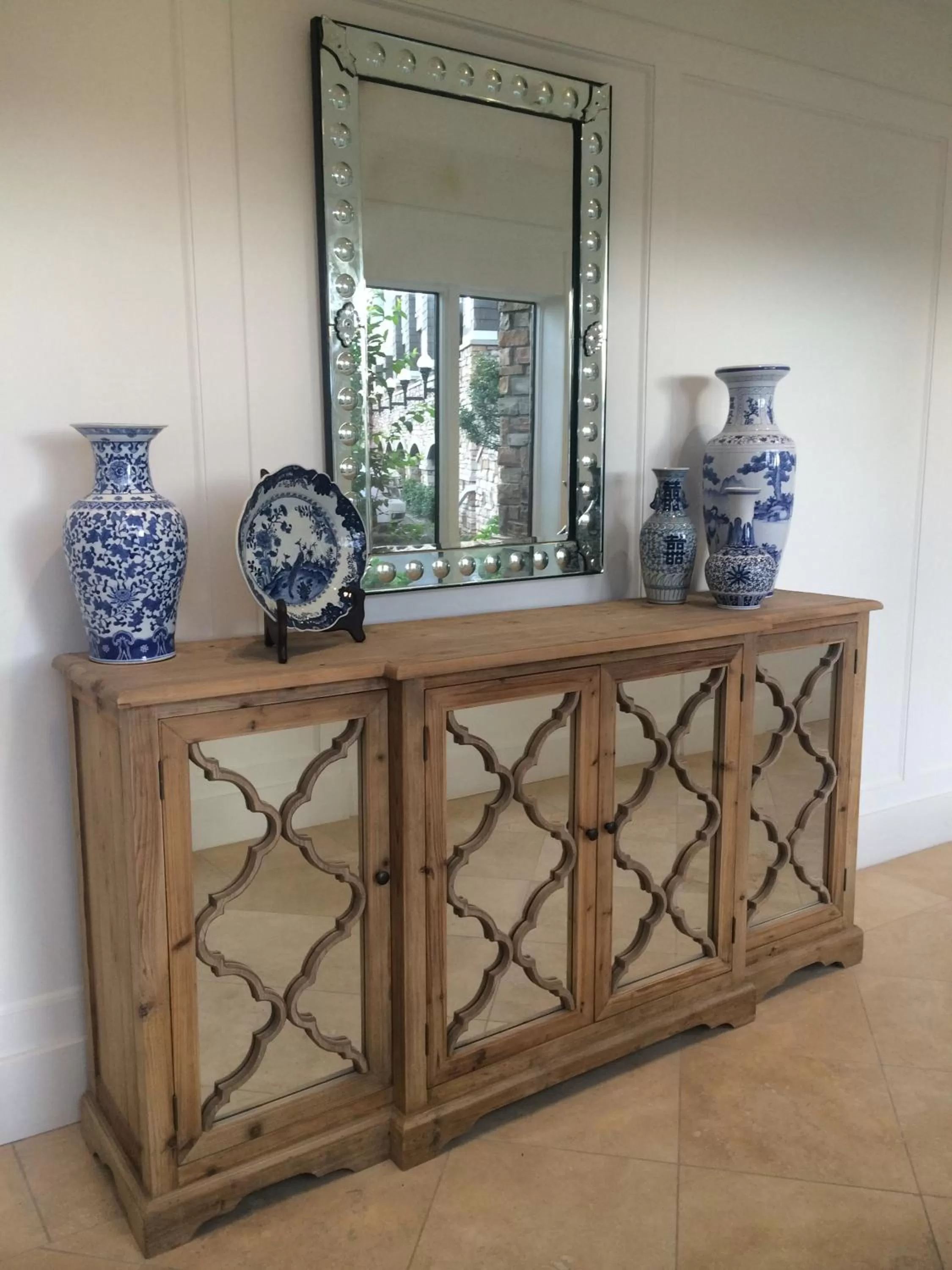 Decorative detail in ICONA Avalon