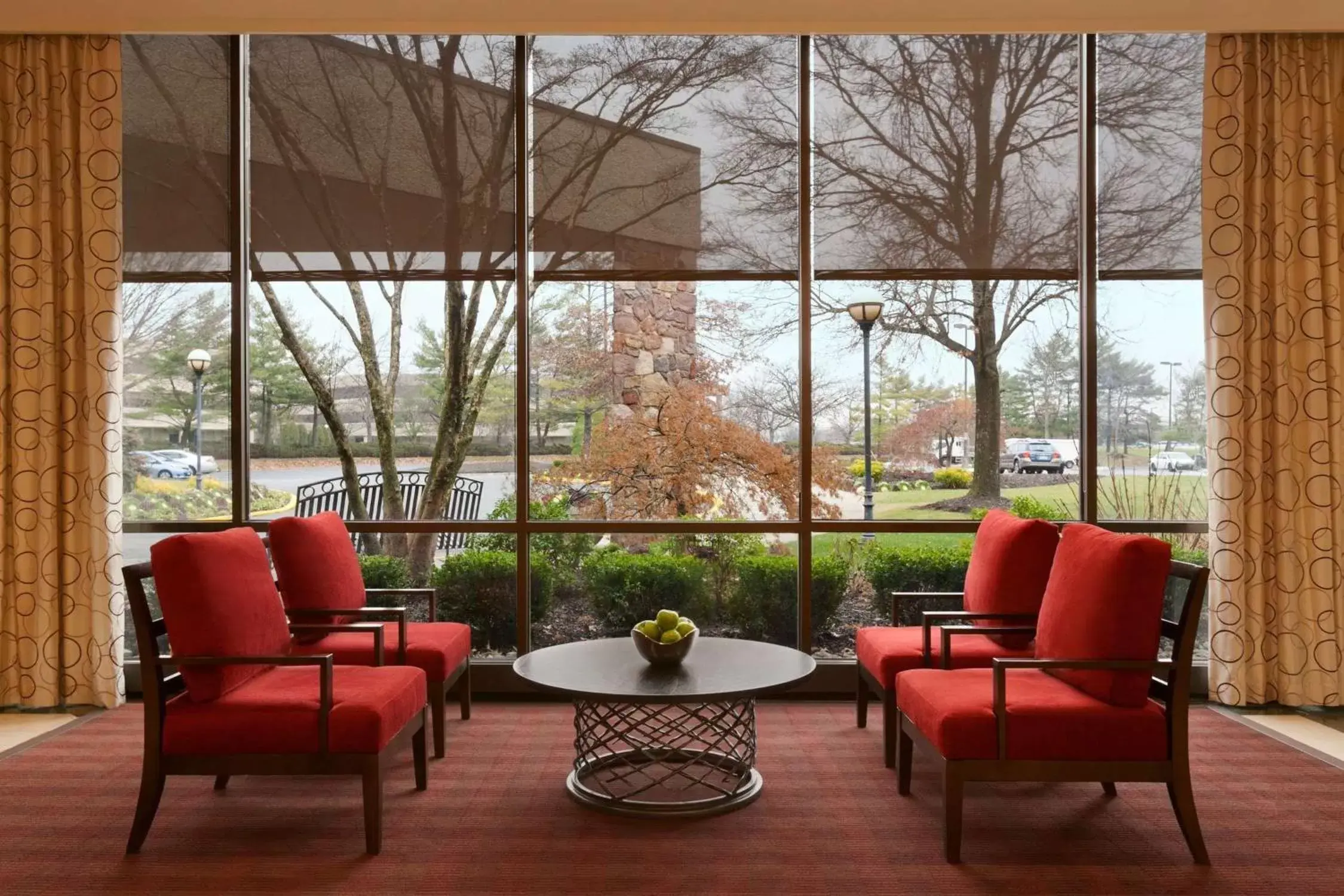 Lobby or reception in Hilton Woodcliff Lake
