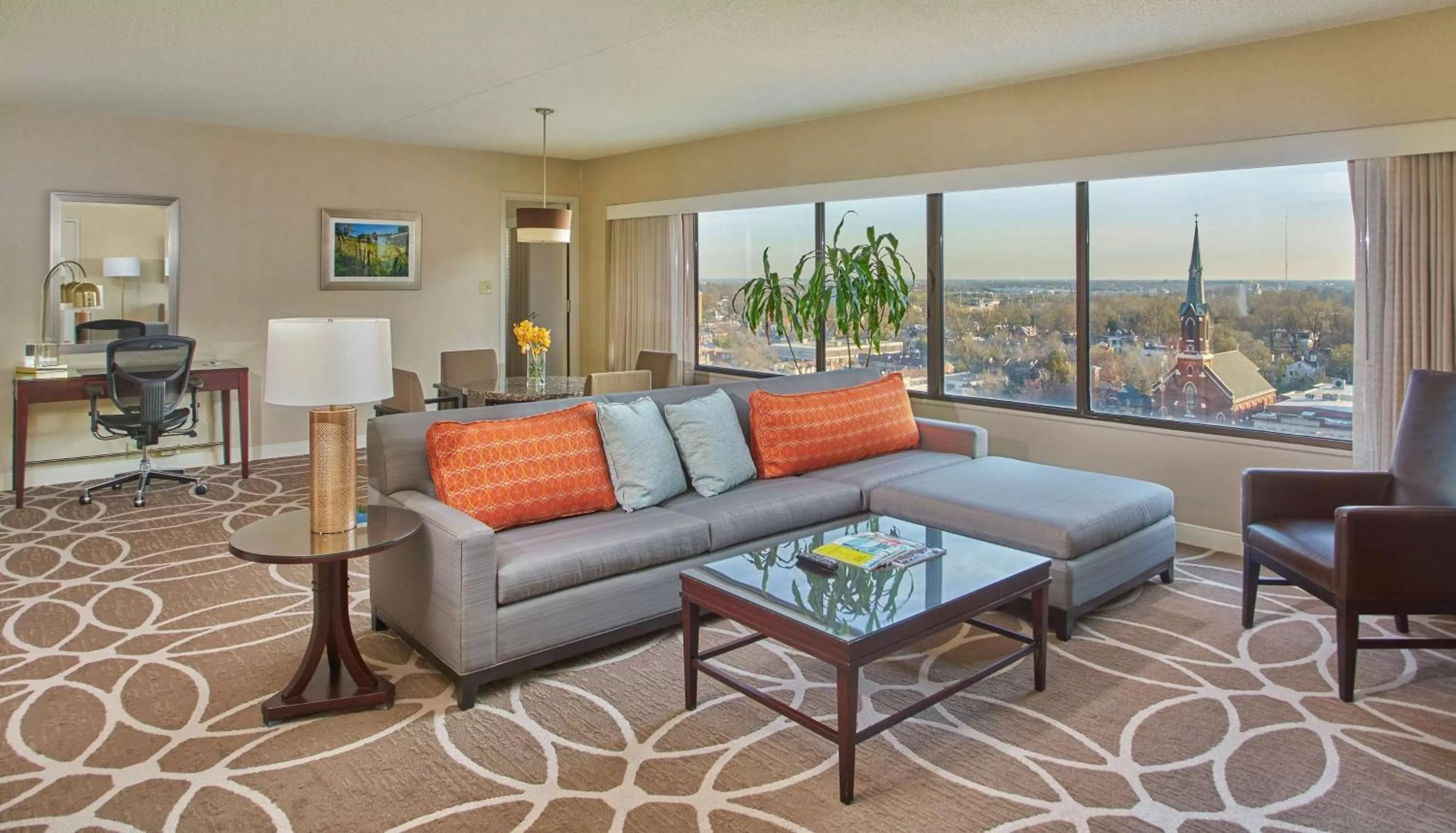 Photo of the whole room in Hyatt Regency Lexington