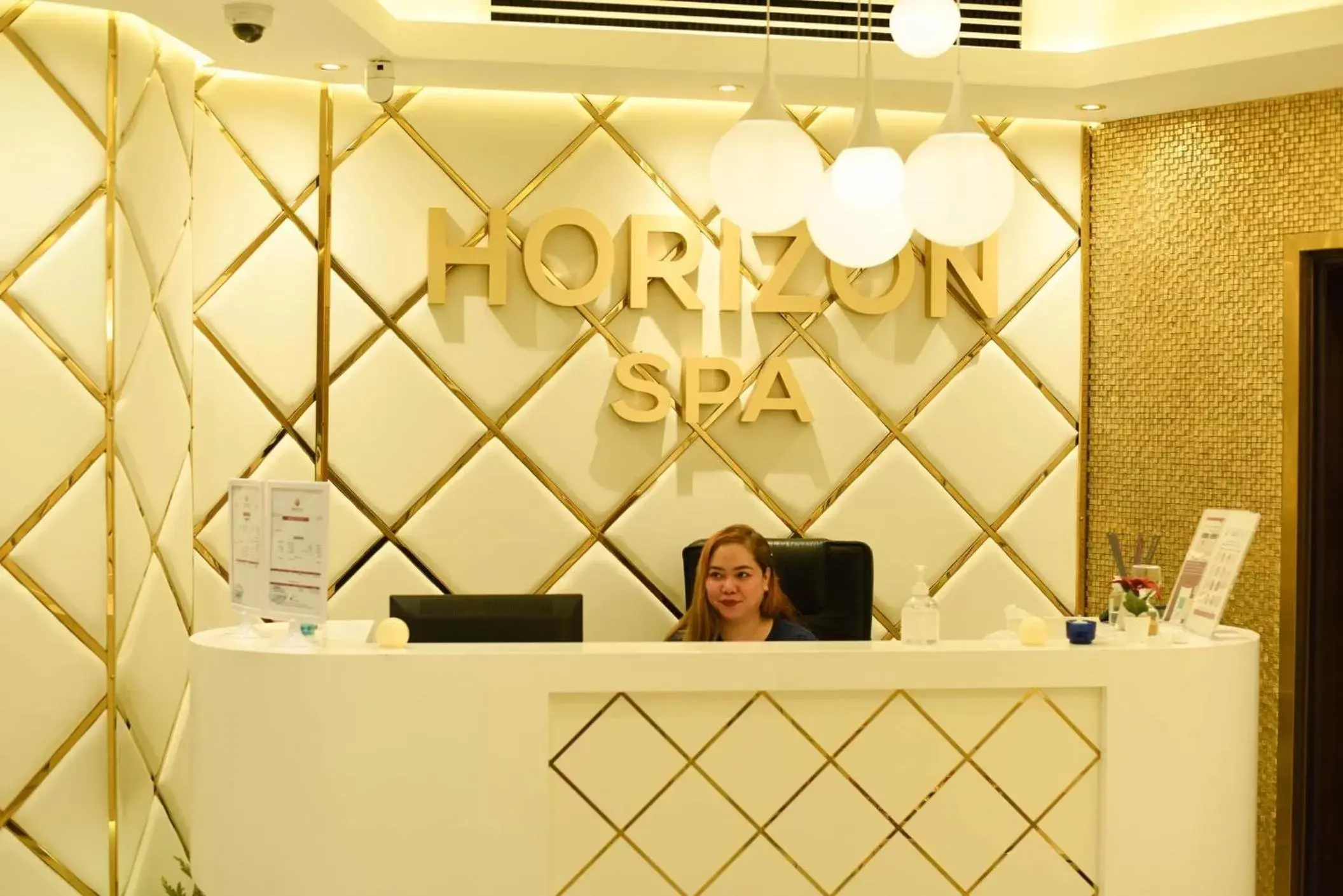 Spa and wellness centre/facilities, Lobby/Reception in Horizon Manor Hotel