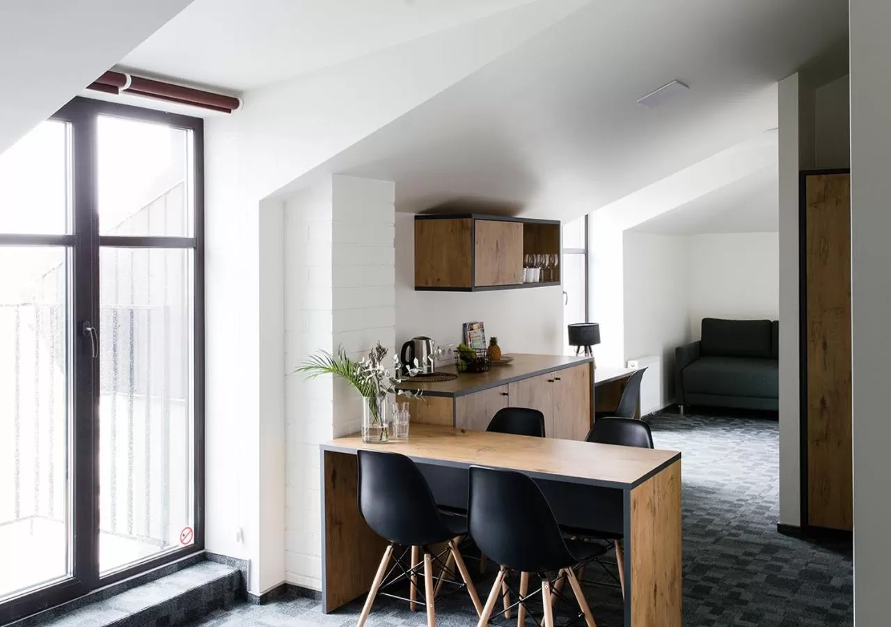 Kitchen or kitchenette, Kitchen/Kitchenette in SELF CHECK-IN Hotel Railway Apartments