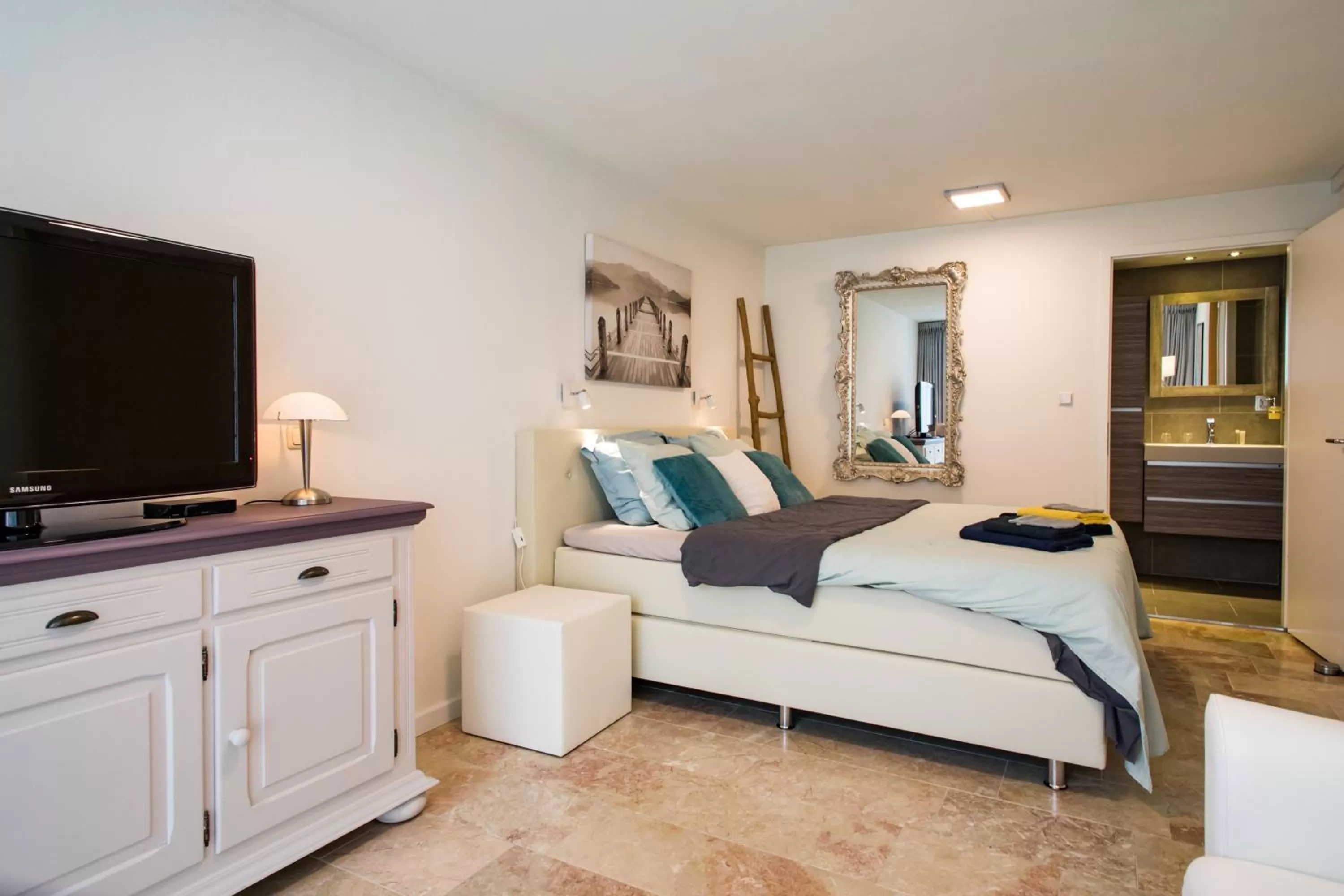 Bed in Luxe B&B Het Colmerhof