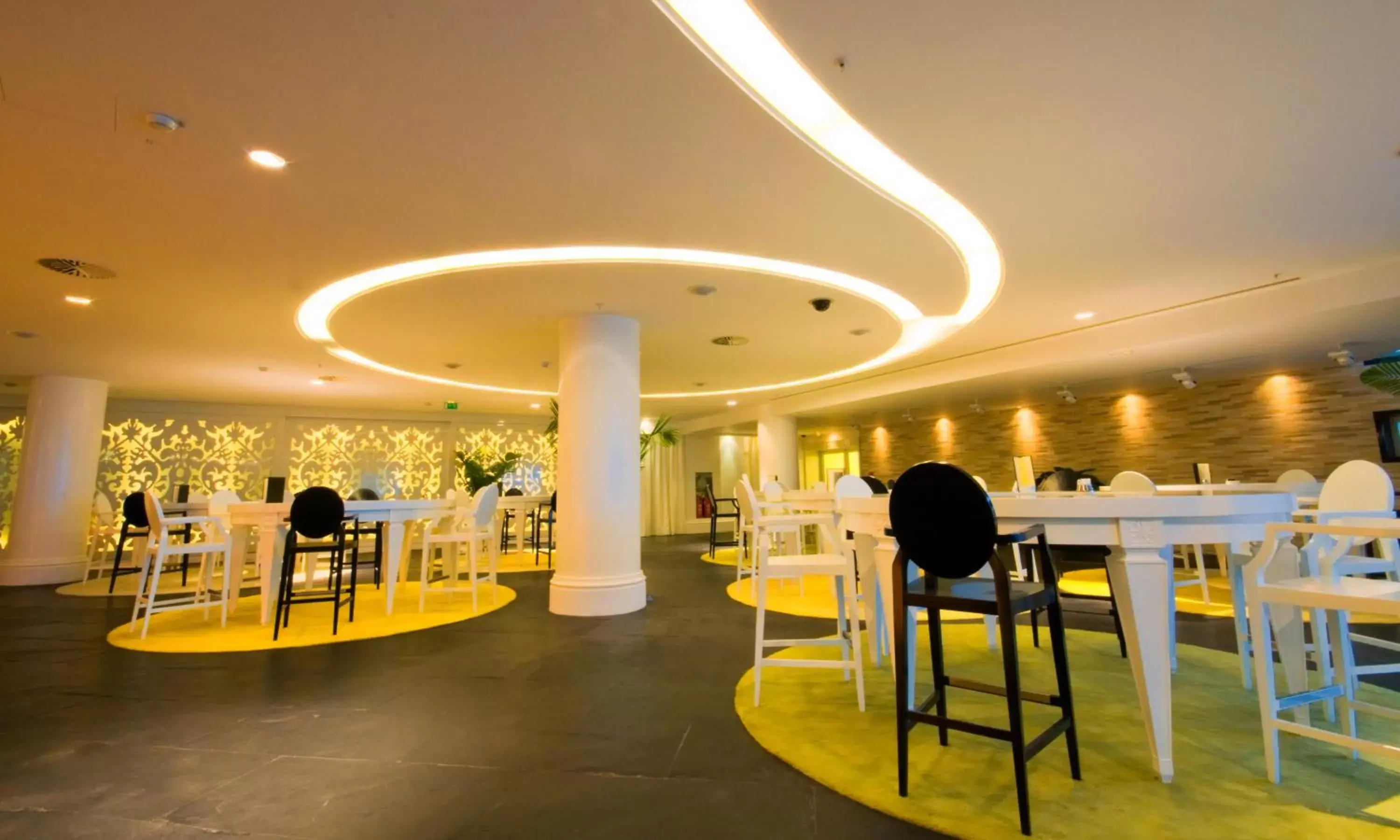 Lounge or bar in Splendid Conference & Spa Resort