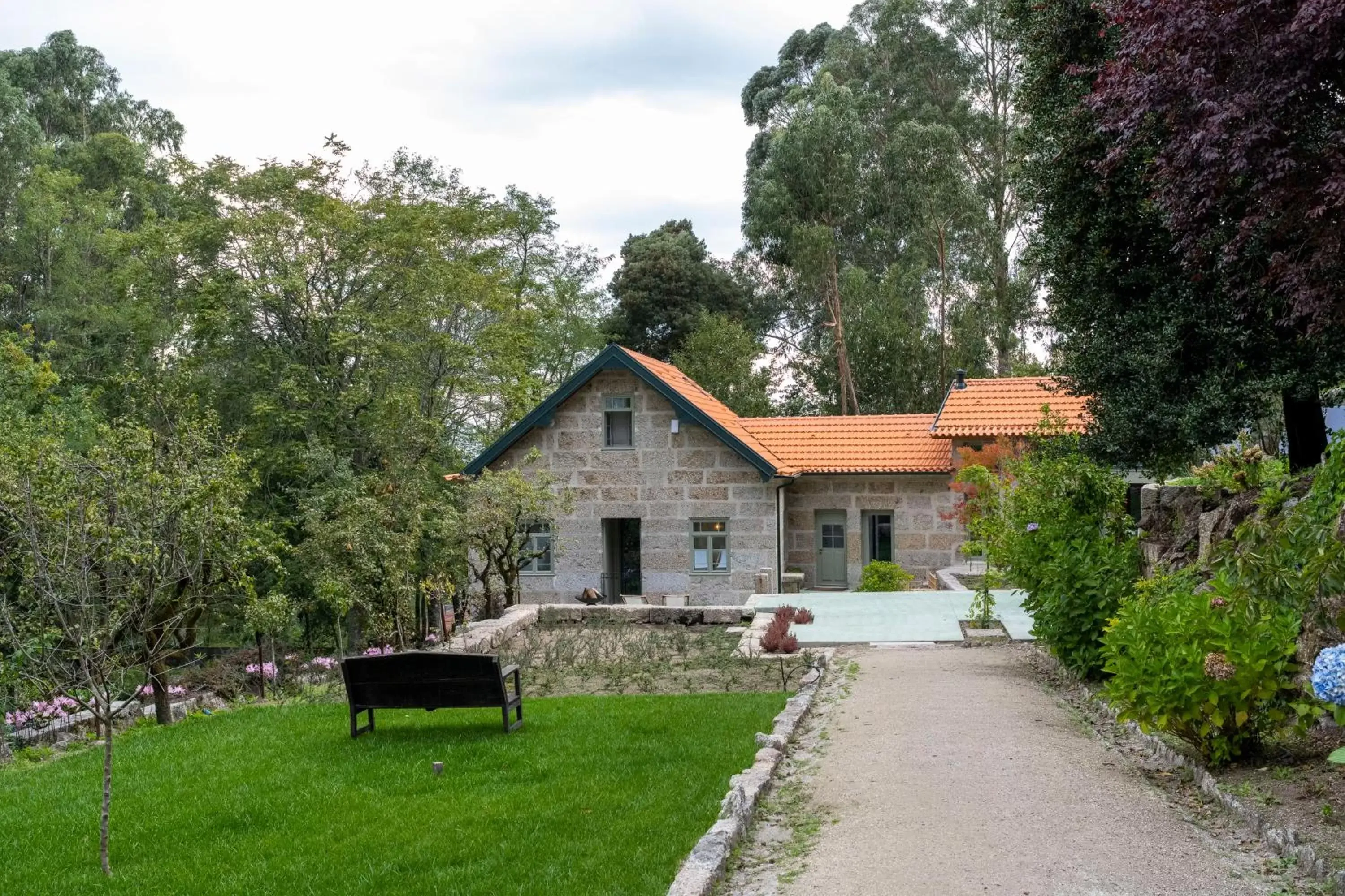 Garden, Property Building in The Grove Houses