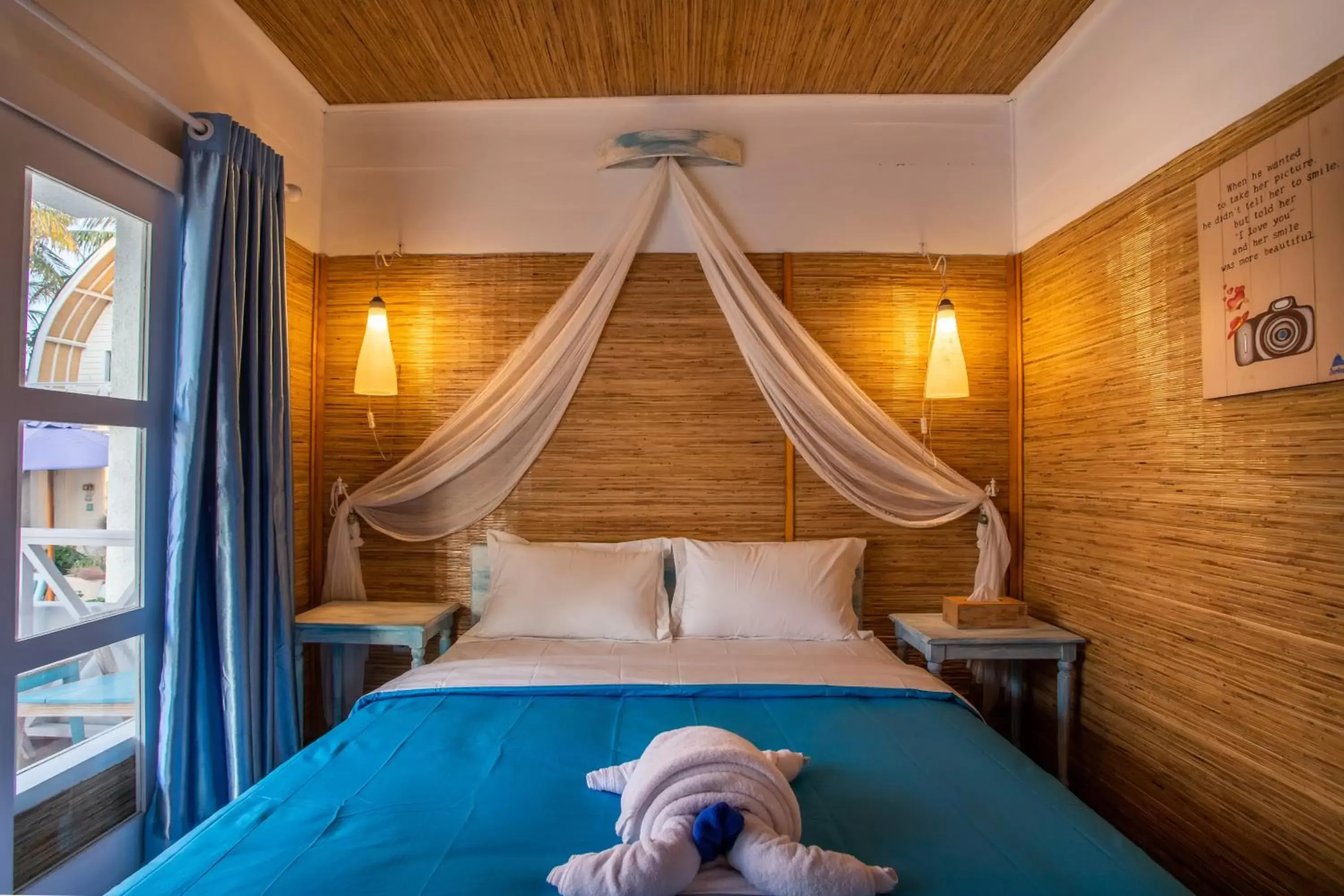 Bedroom, Bed in Santorini Beach Resort