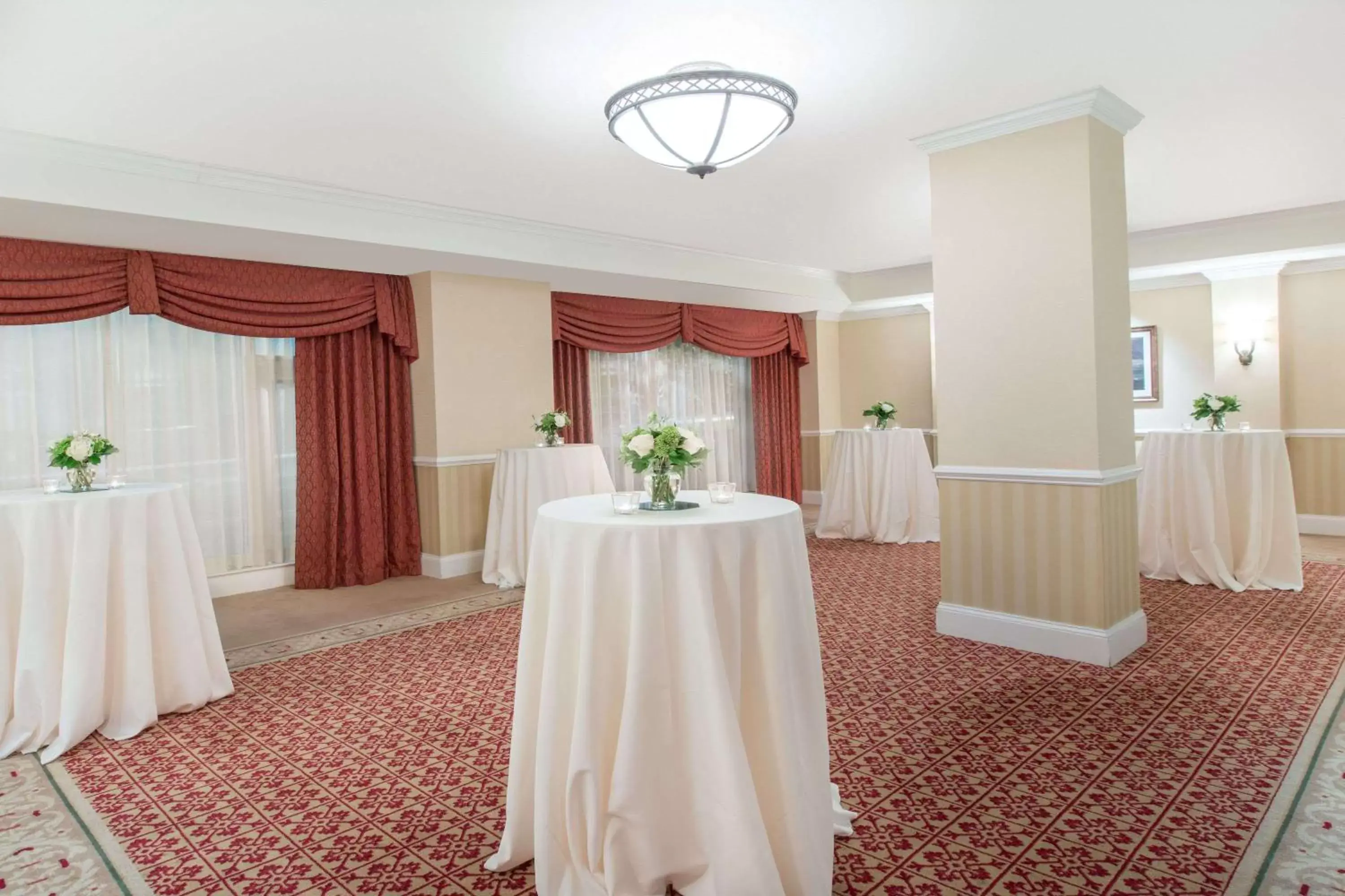On site, Banquet Facilities in The George Washington - A Wyndham Grand Hotel