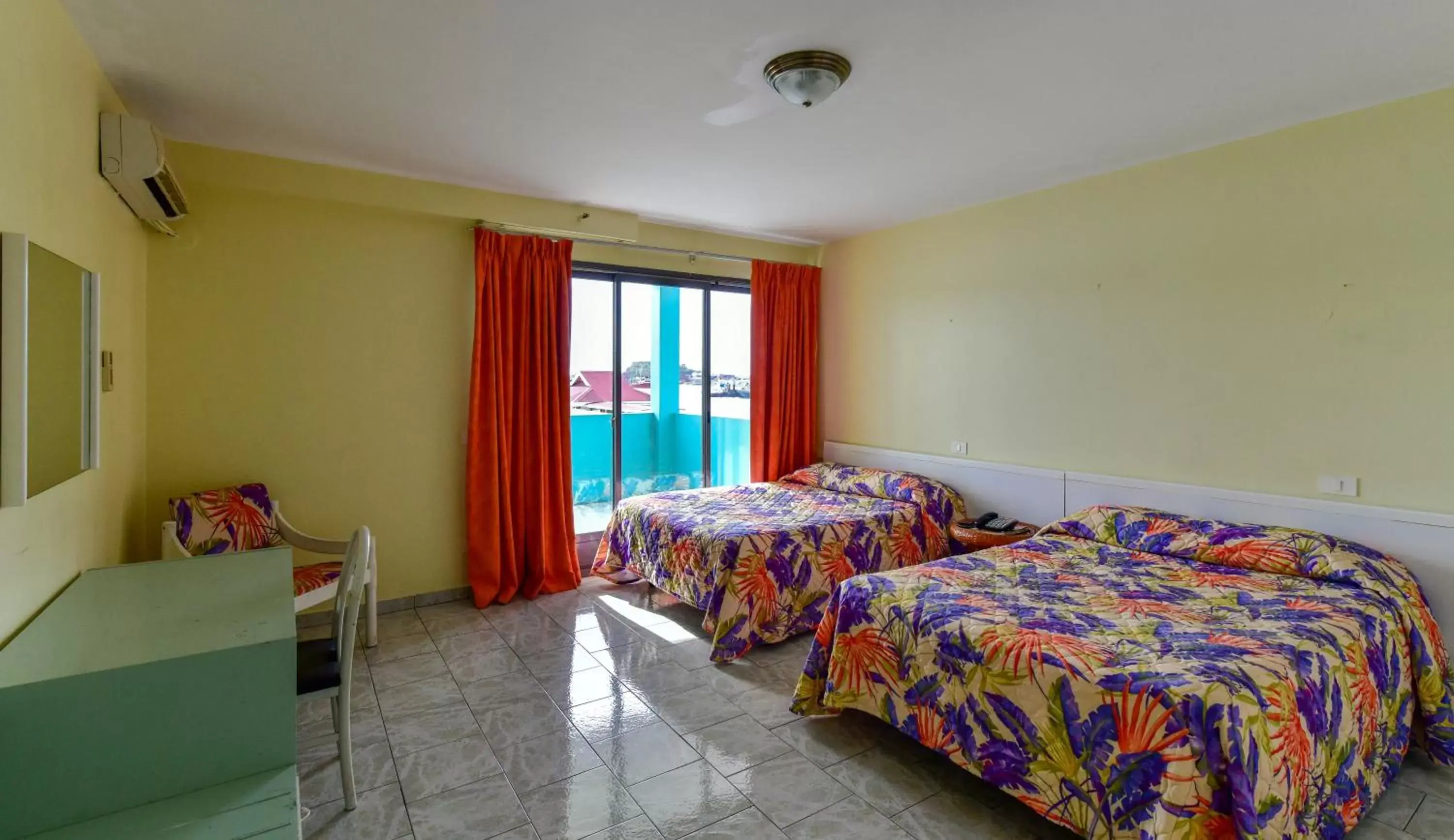 Bedroom, Bed in Heritage Hotel Bedroom, Bed in Heritage Hotel