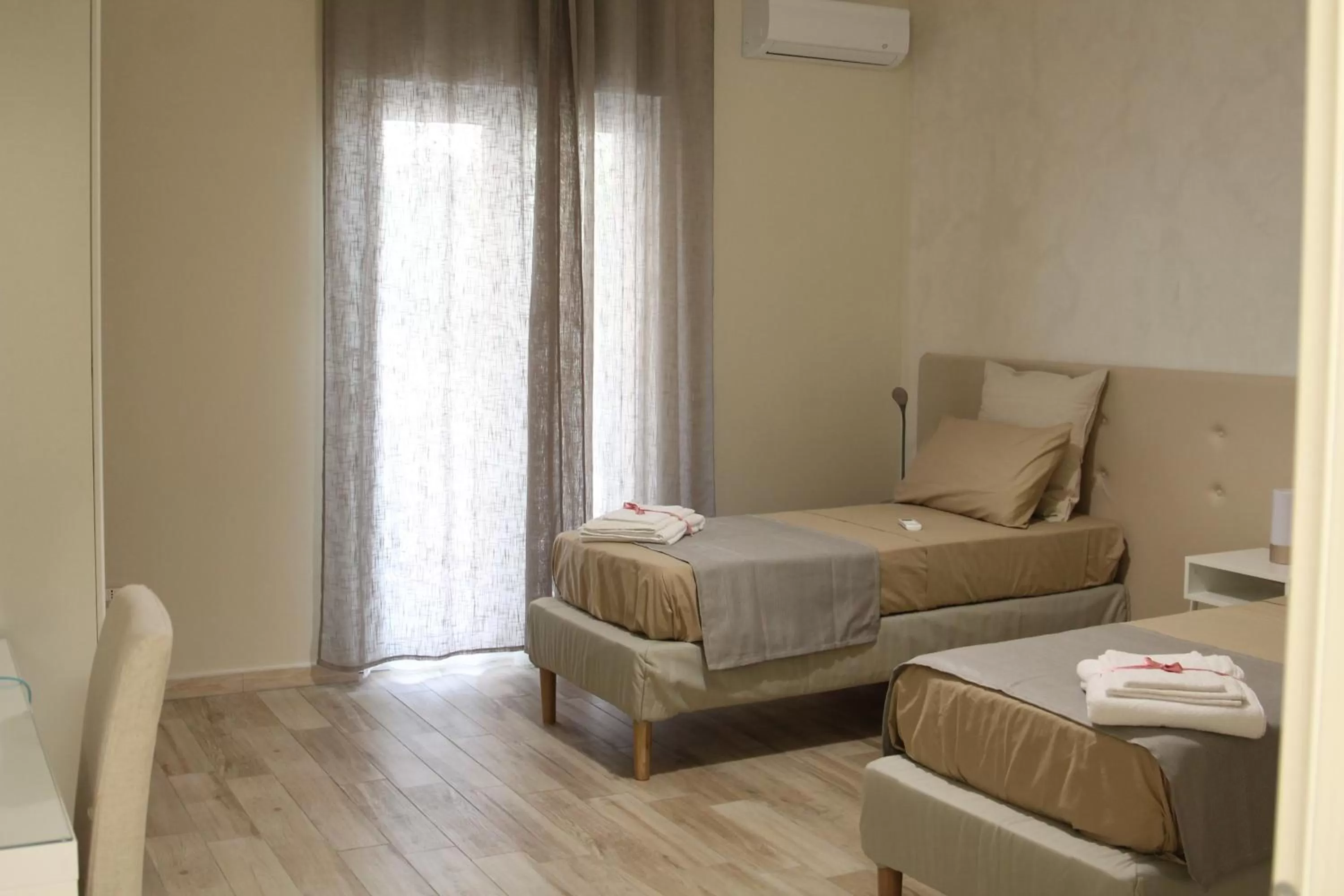 Photo of the whole room, Bed in Michelangelo Home B&B