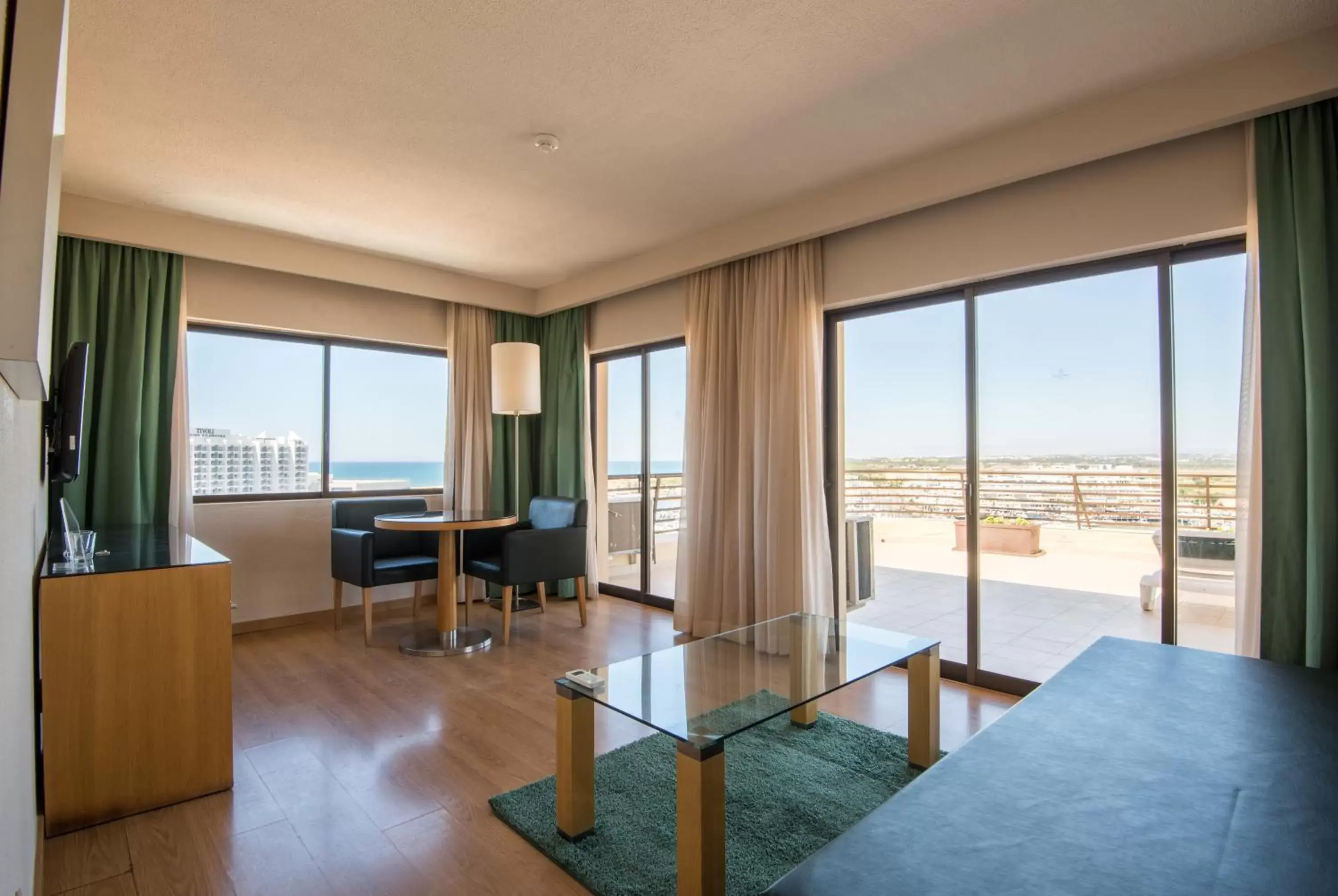 Bedroom, Seating Area in Vila Gale Marina