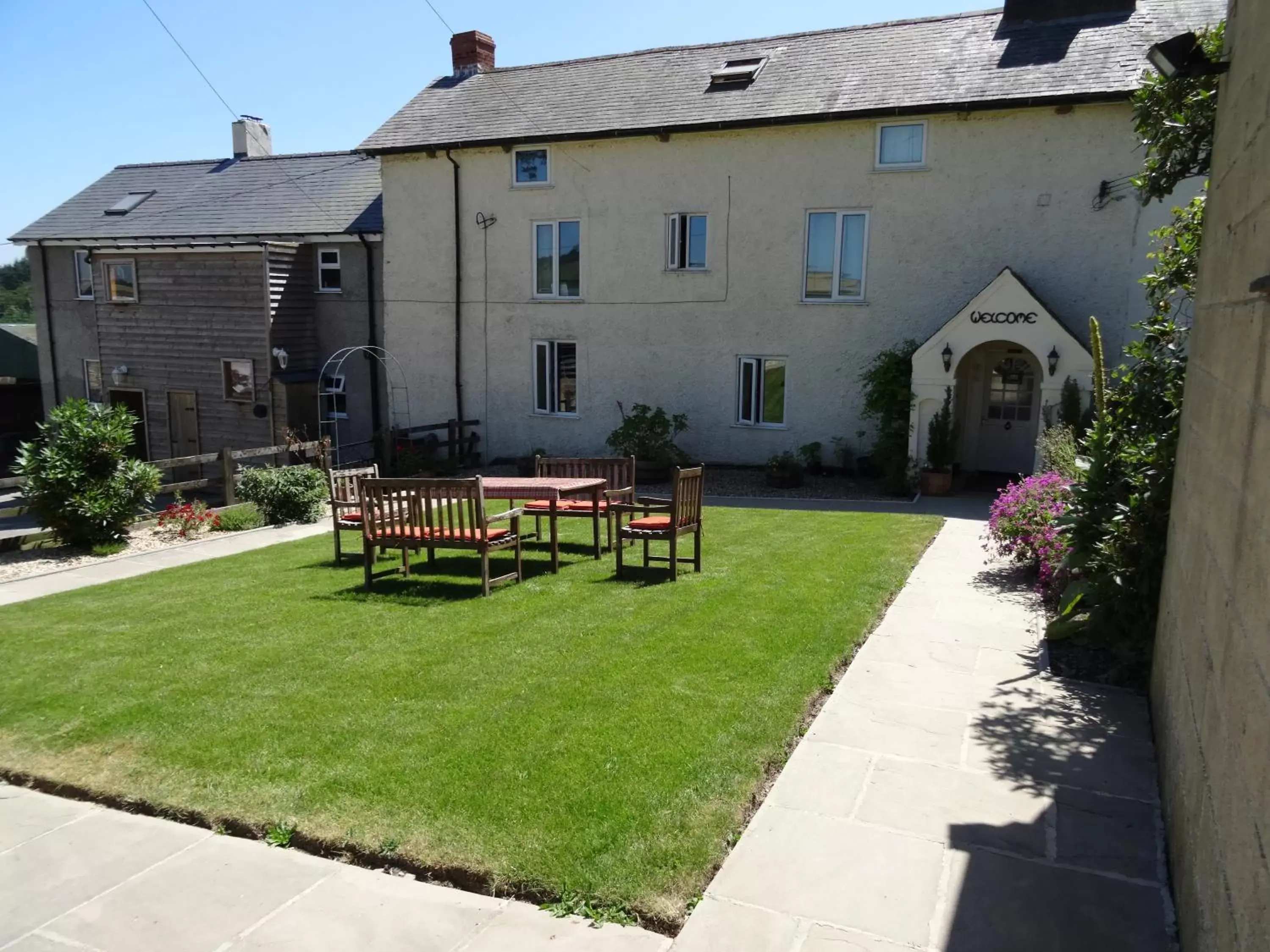 Facade/entrance, Property Building in Middle Woodbatch B&B