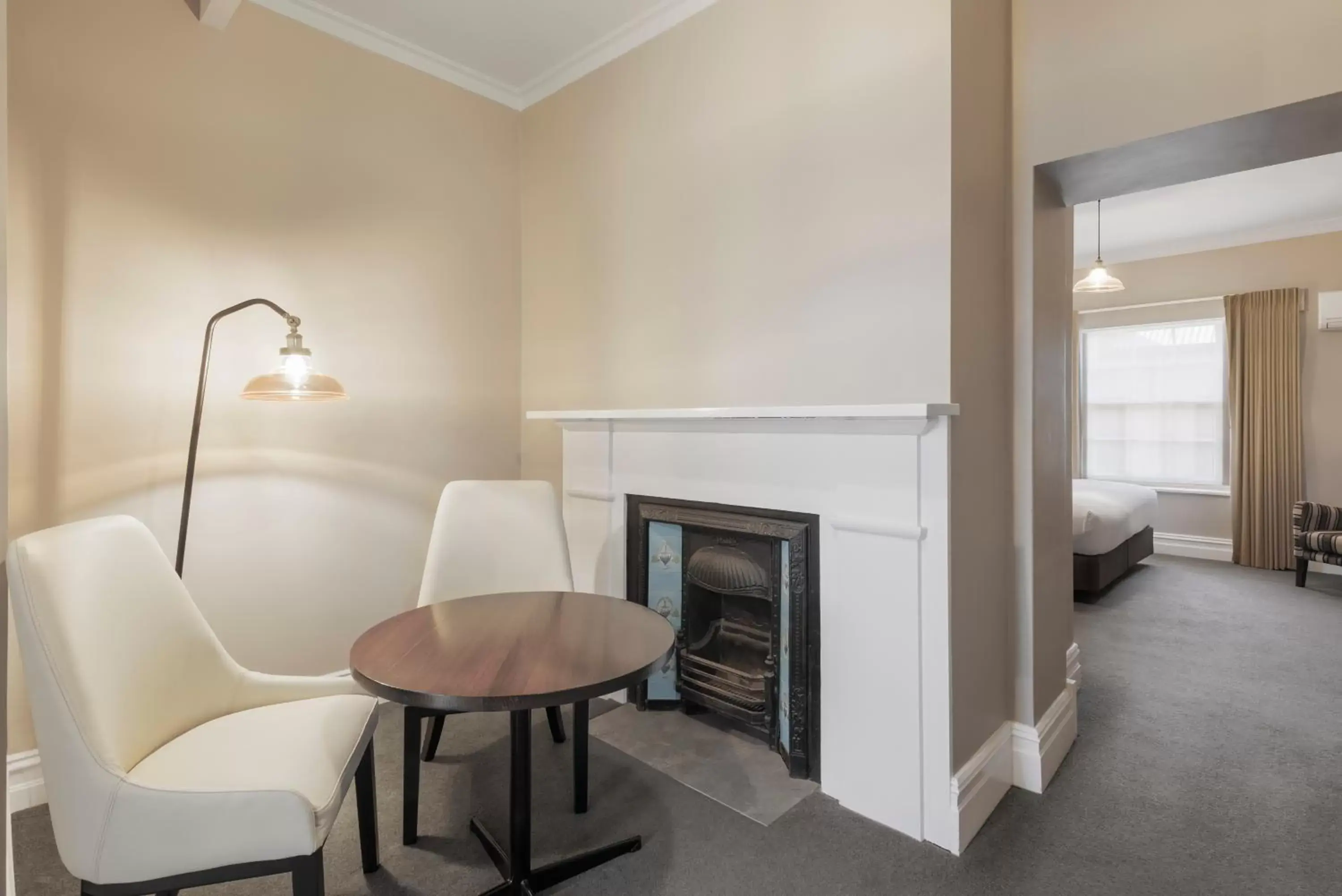 Living room, Seating Area in Best Western Olde Maritime Motor Inn