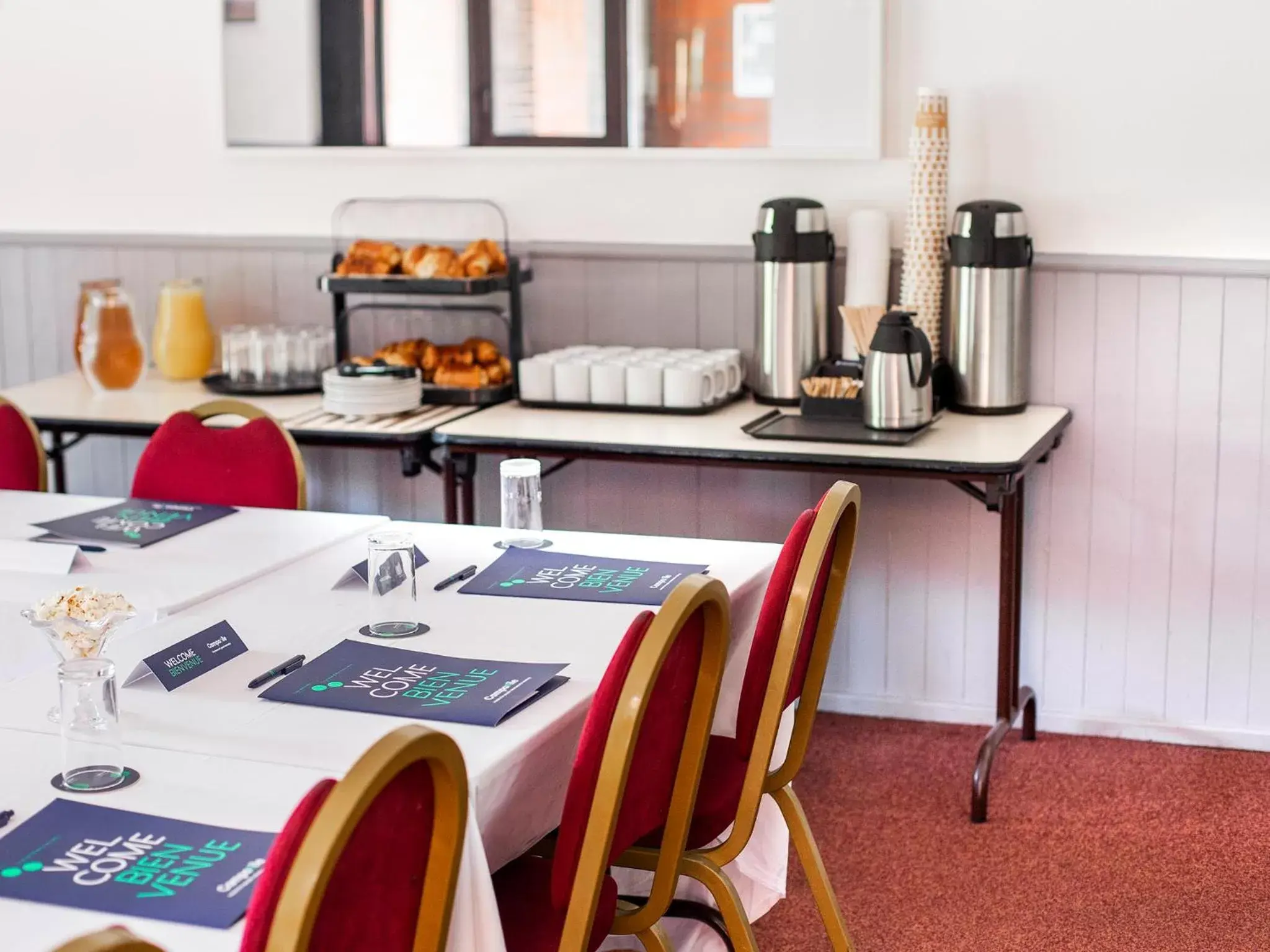 Meeting/conference room in Campanile Hotel - Washington