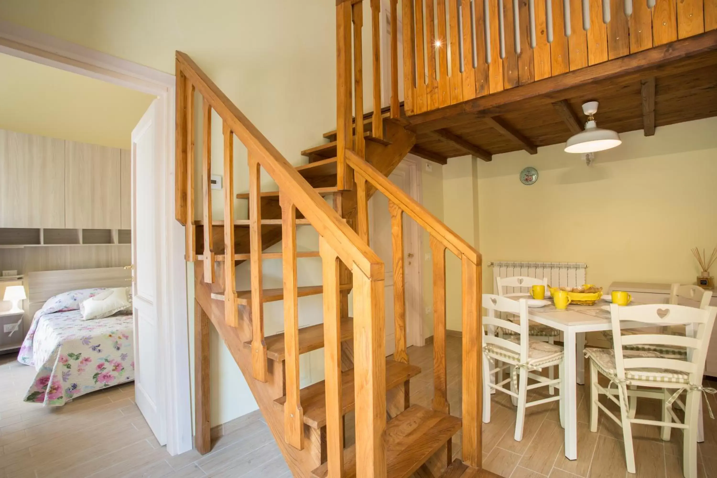 Dining area, Bunk Bed in Residence Viviverde