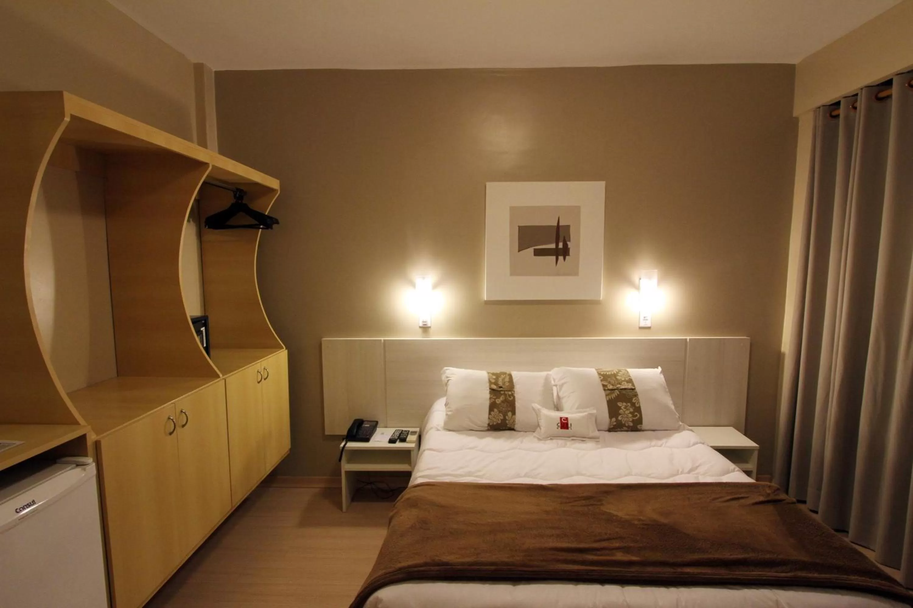 Bedroom, Bed in Hotel Curi Executive