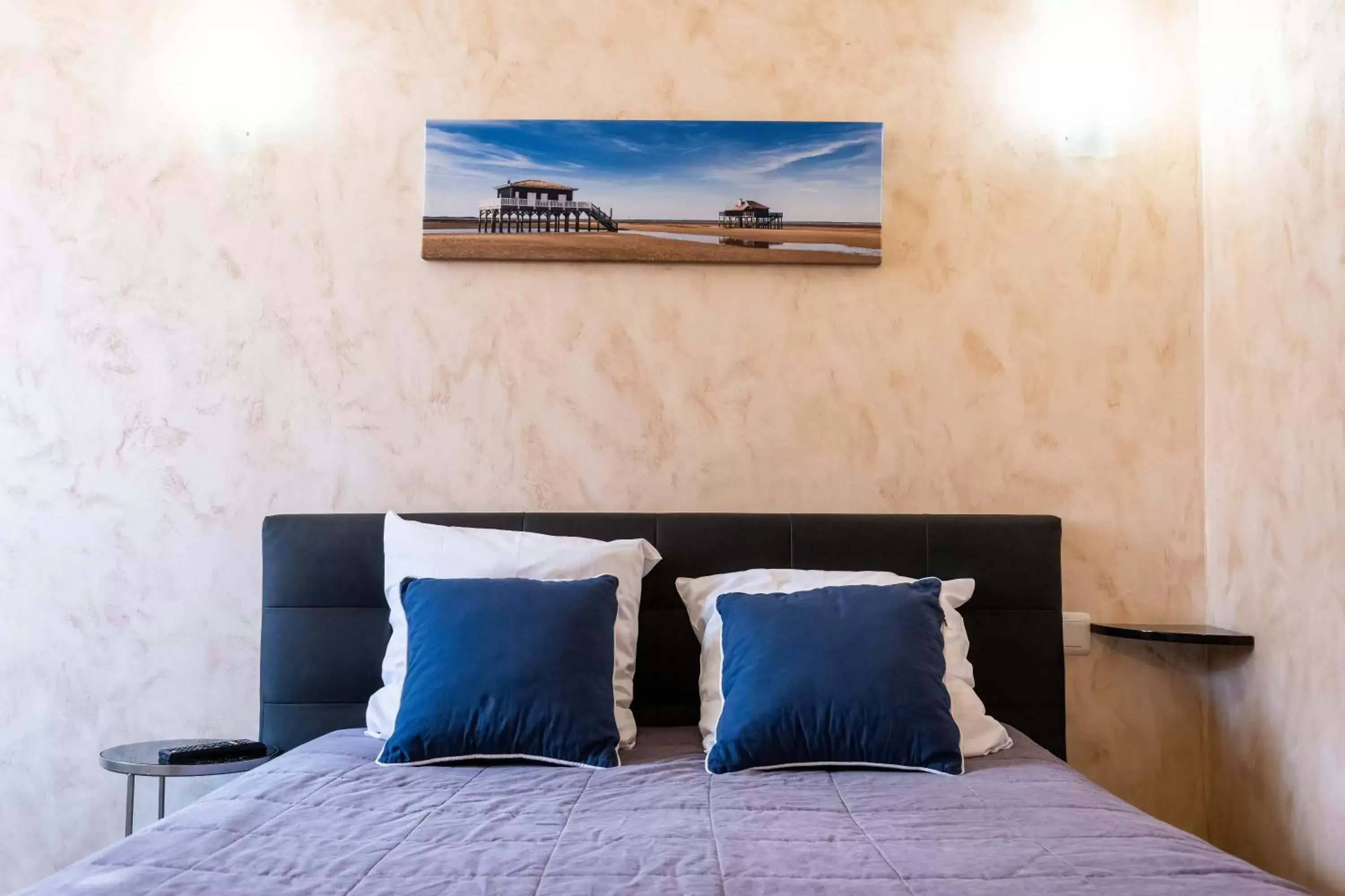 Bedroom, Bed in Hôtel de la Gare