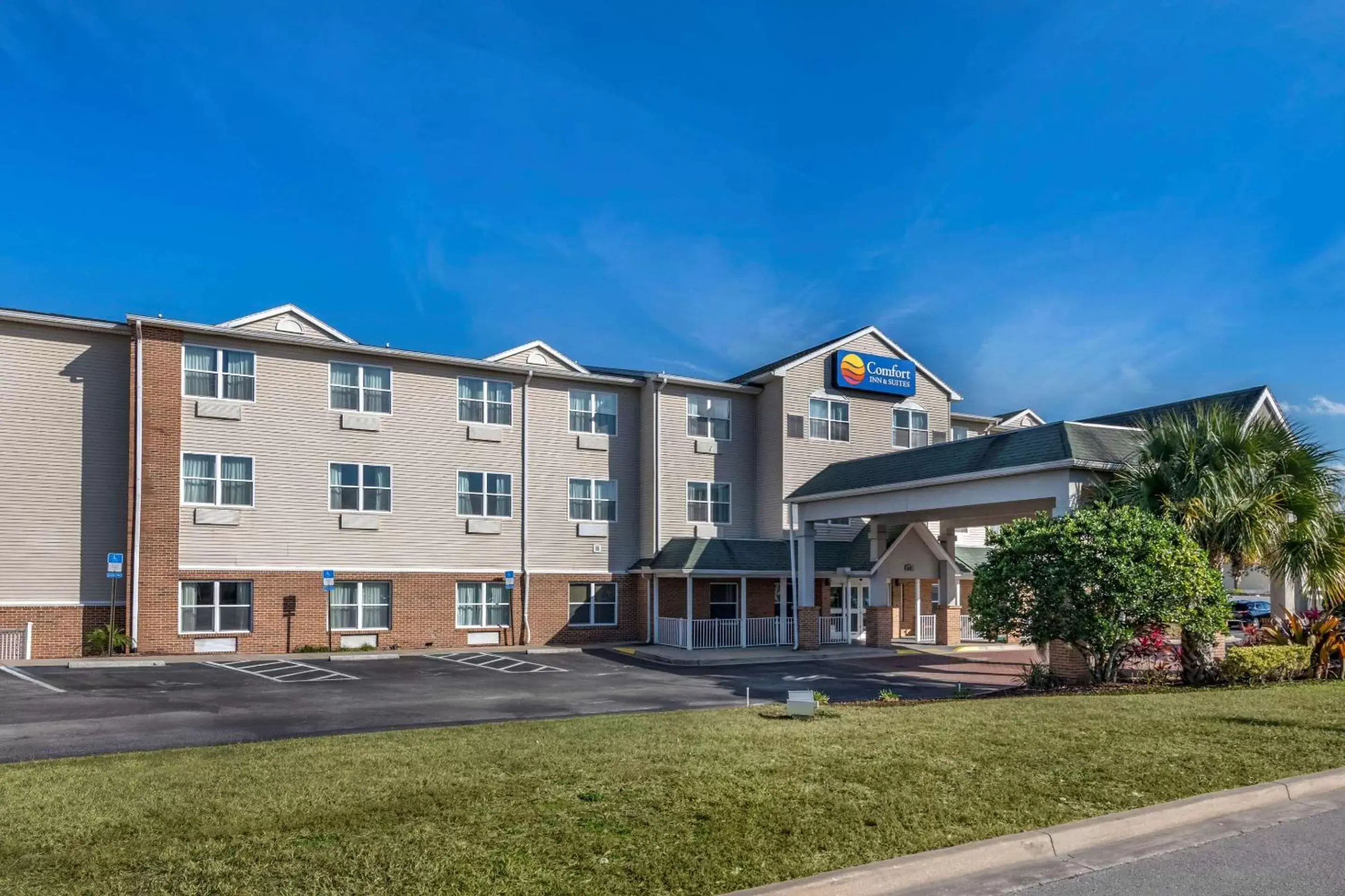 Property Building in Comfort Inn & Suites Saint Augustine