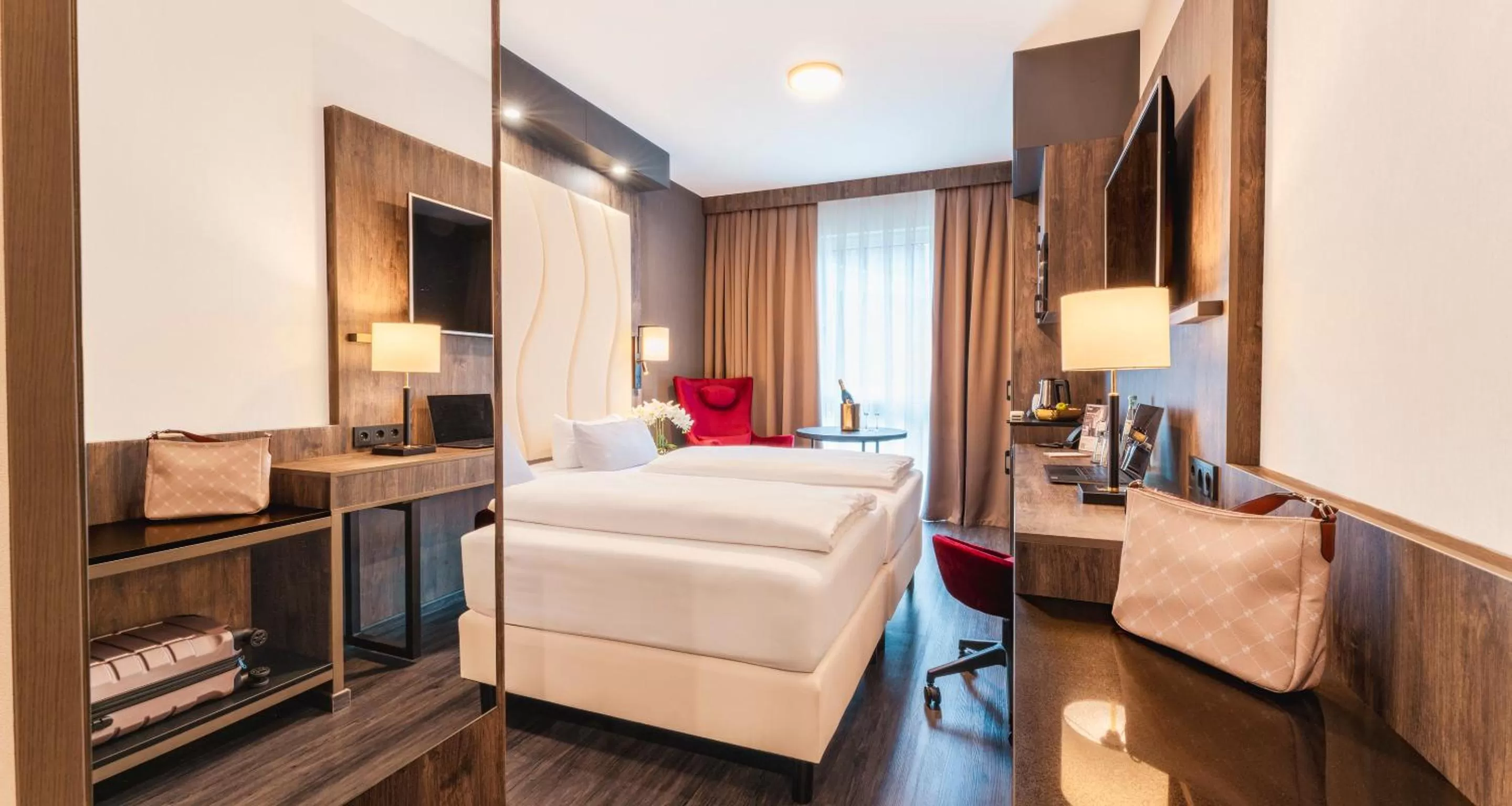 Photo of the whole room, Bed in PLAZA INN Recklinghausen