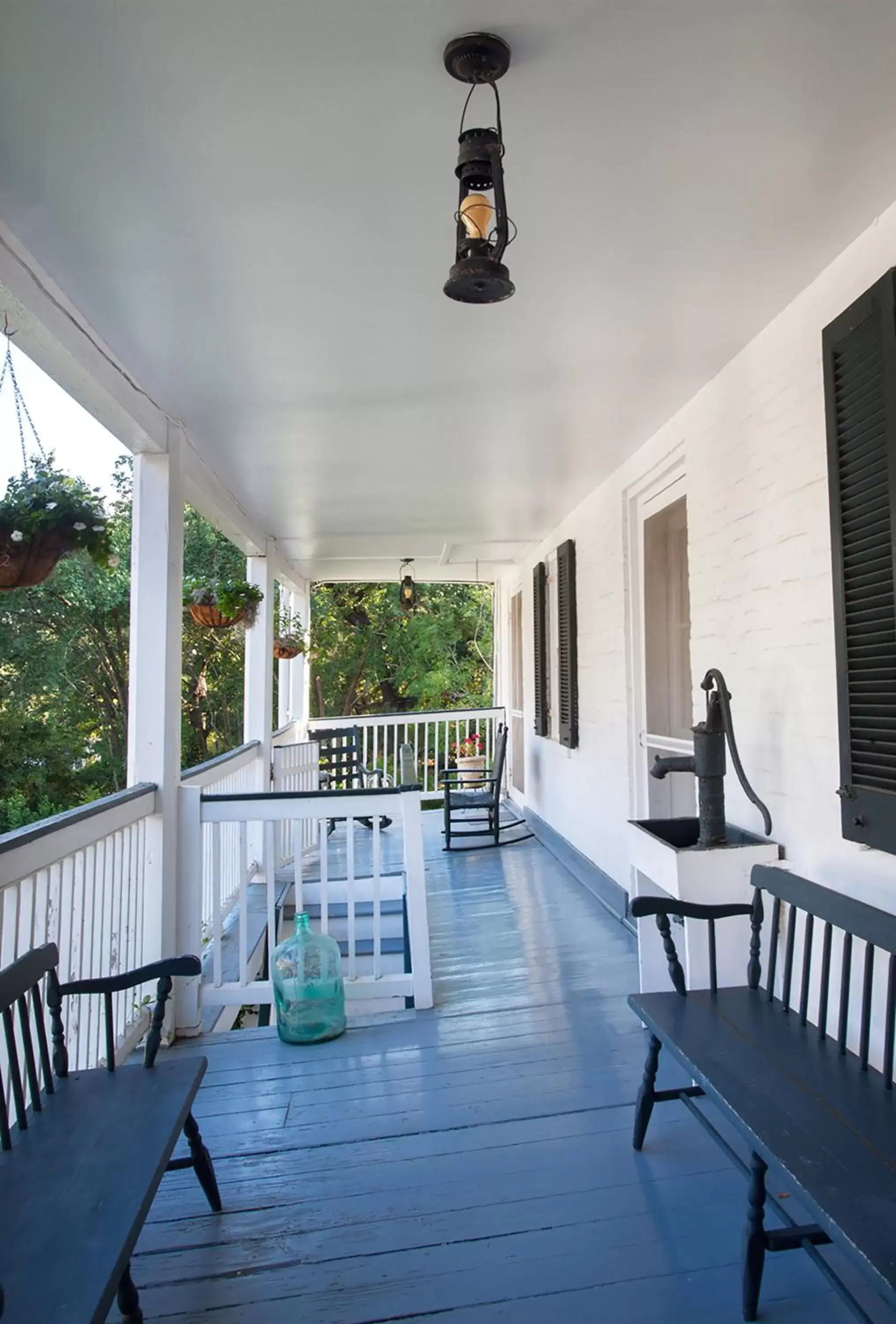 Facade/entrance in Linden - A Historic Bed and Breakfast