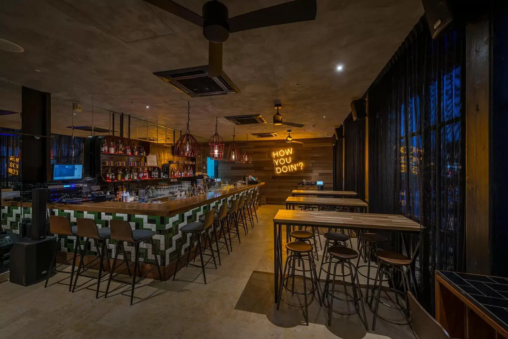 Lounge or bar in Play Eilat Hotel Lounge or bar in Play Eilat Hotel