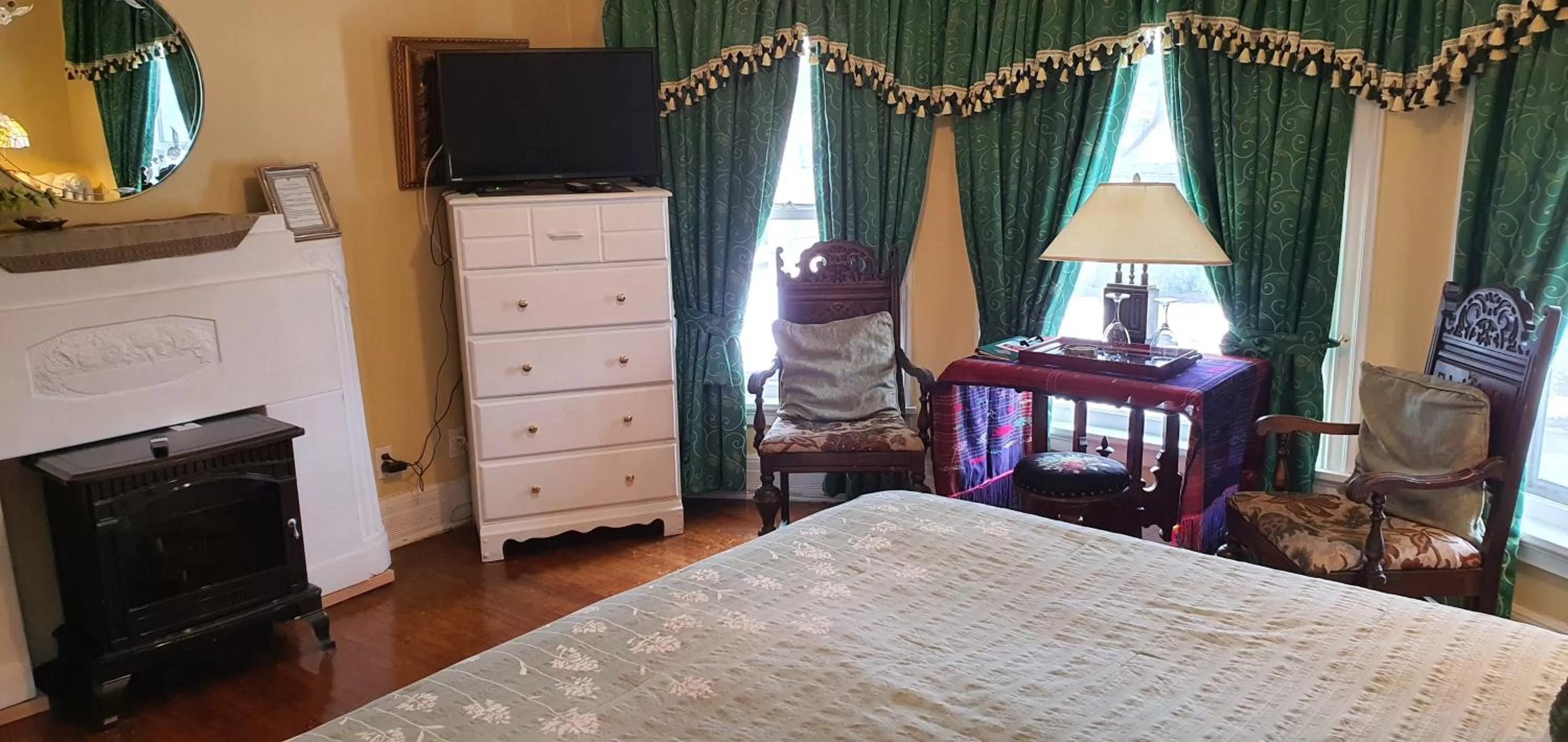 Bed in A Moment in Time Bed and Breakfast