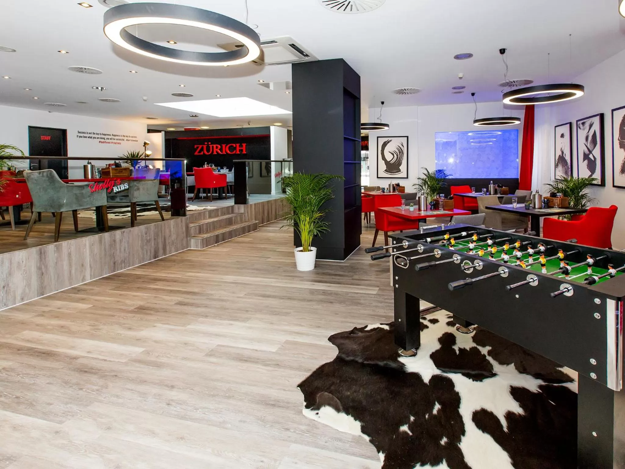 Restaurant/places to eat in DORMERO Hotel Zürich Airport