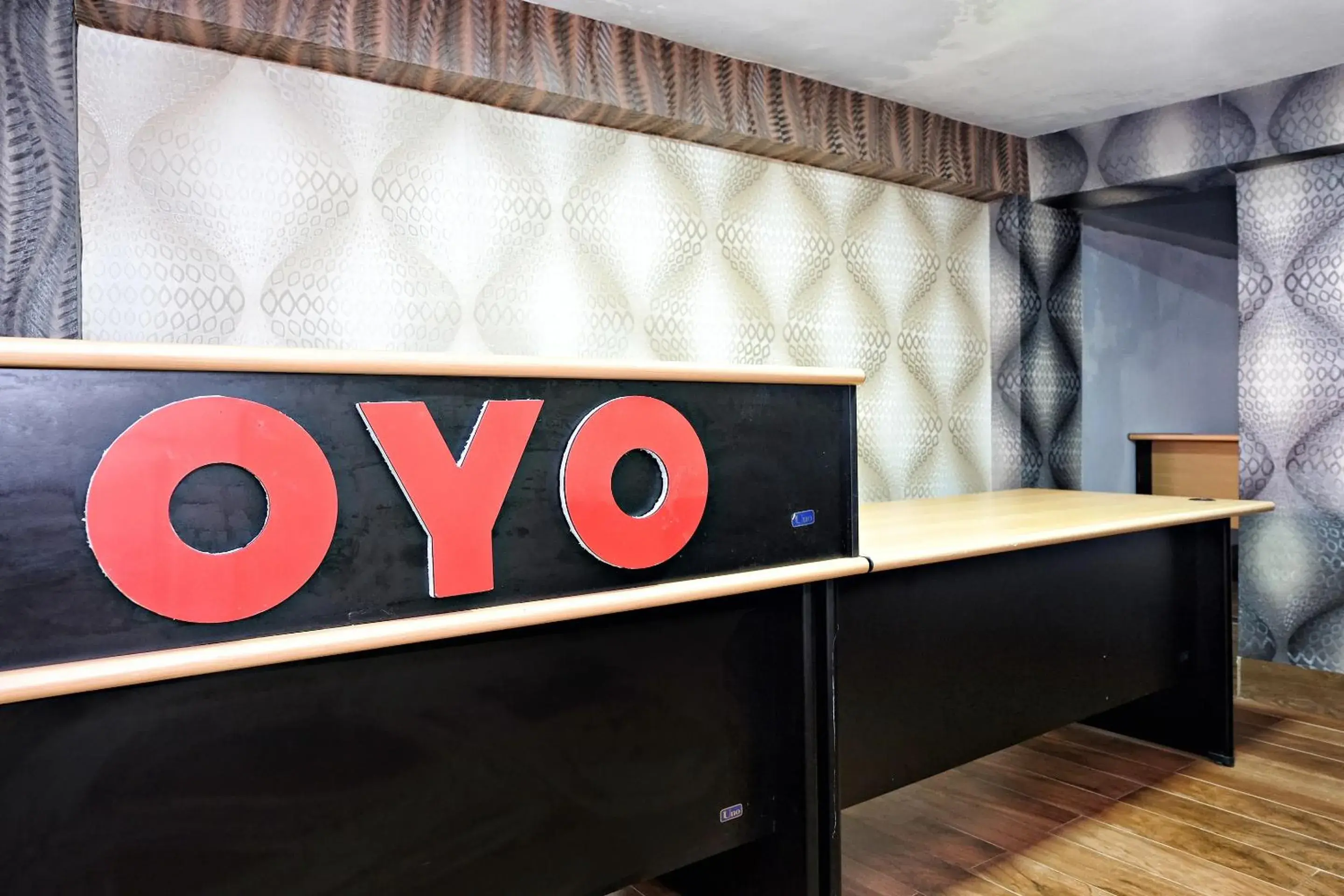 Lobby or reception in OYO 2595 Hotel Jinan Makassar