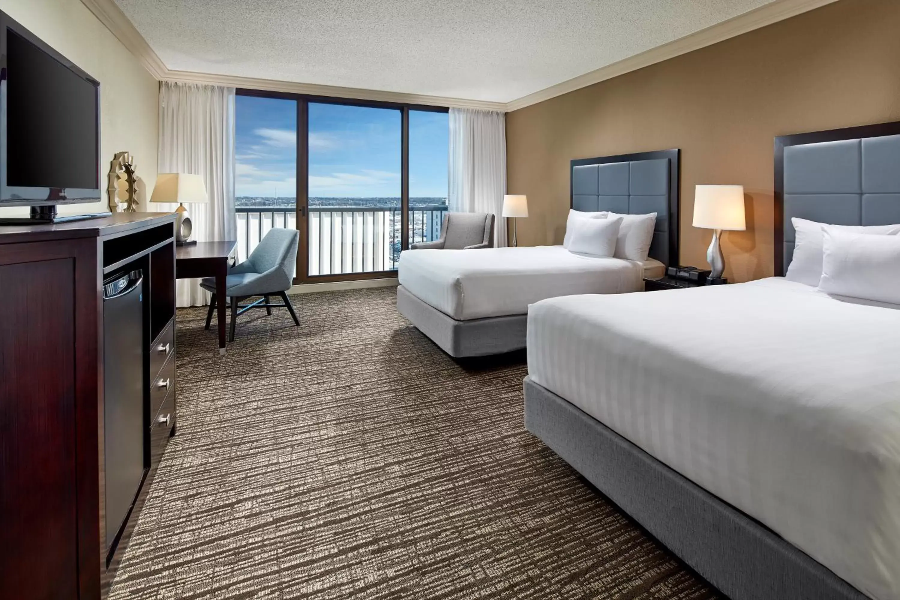 Double Room with Two Double Beds and Accessible Tub - Disability Access in Hyatt Regency Tulsa Downtown