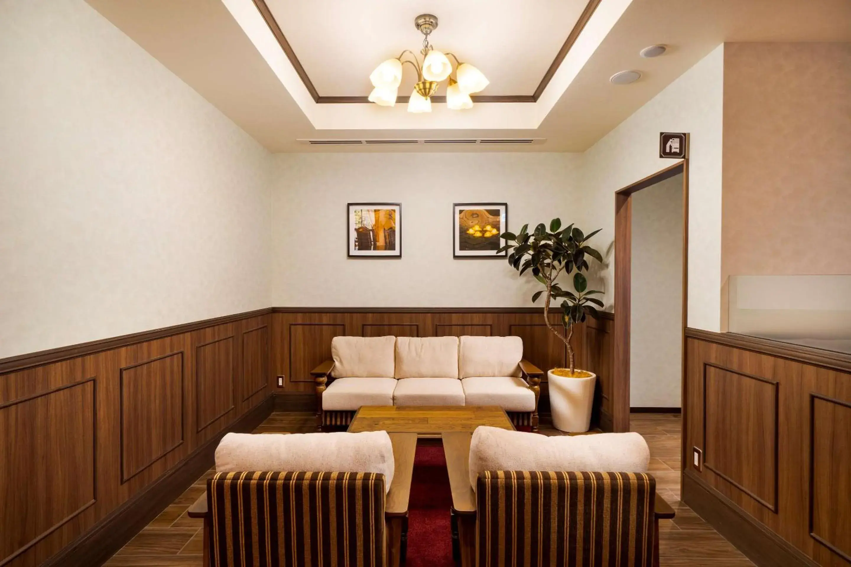 Lobby or reception, Seating Area in Best Western Hotel Fino Shin-Yokohama