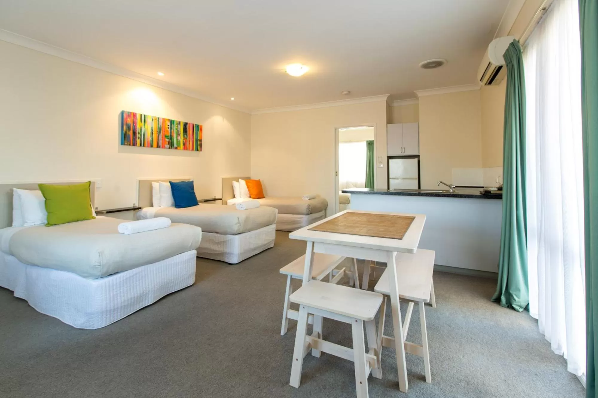 Lincoln Cottage Motor Inn