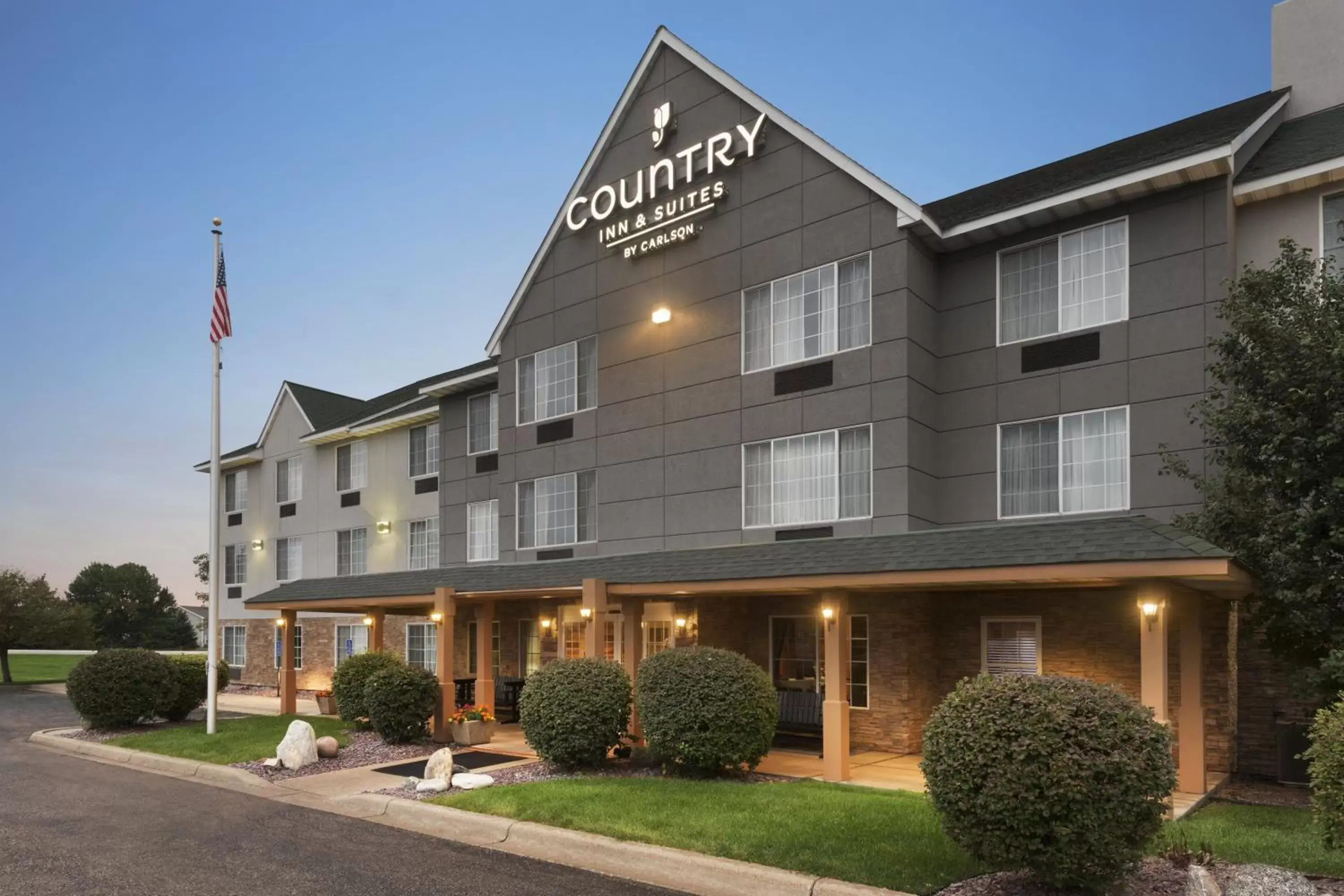 Facade/entrance, Property Building in Country Inn & Suites by Radisson, Minneapolis/Shakopee, MN