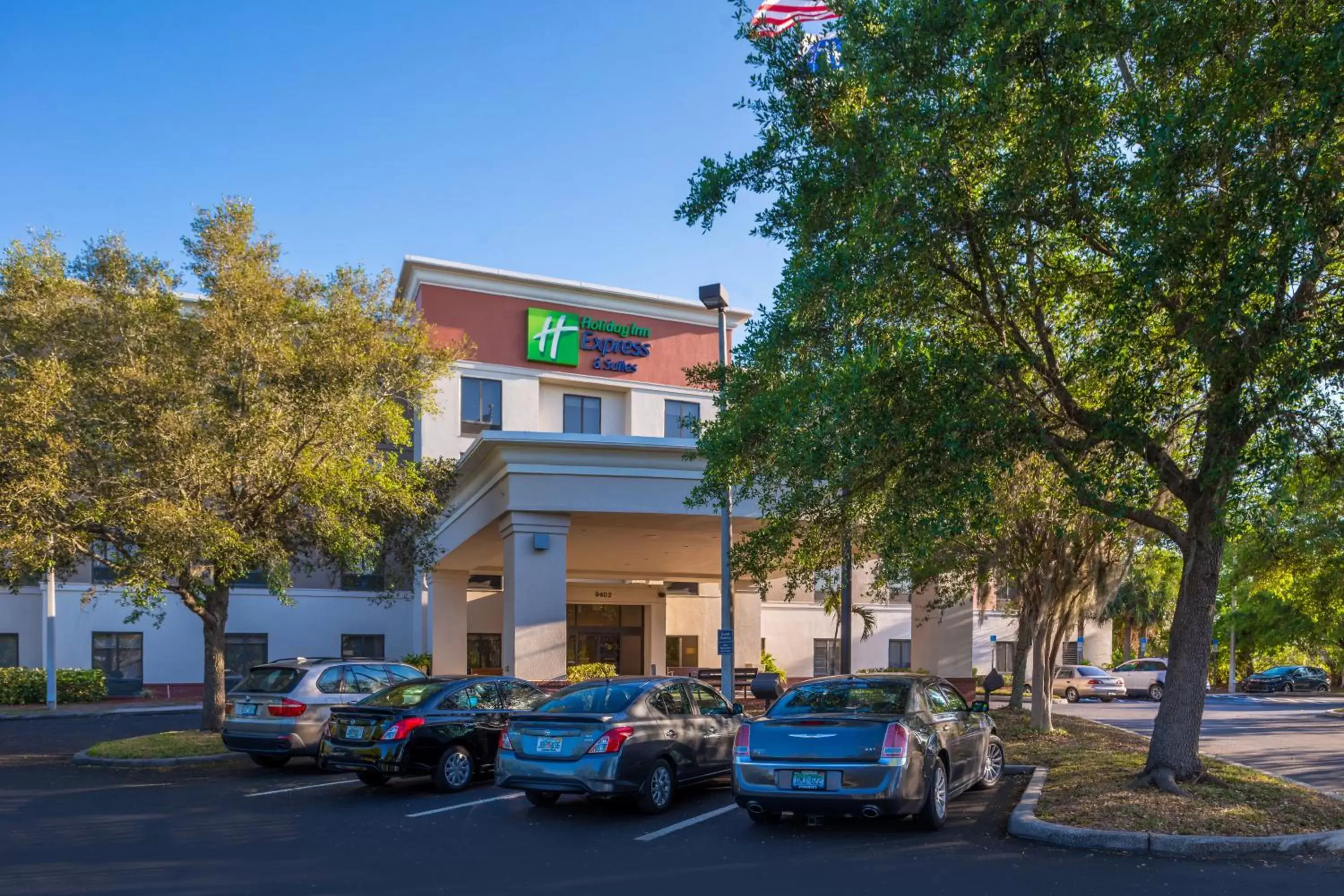 Property Building in Holiday Inn Express Hotel & Suites Tampa-Anderson Road-Veterans Exp, an IHG Hotel
