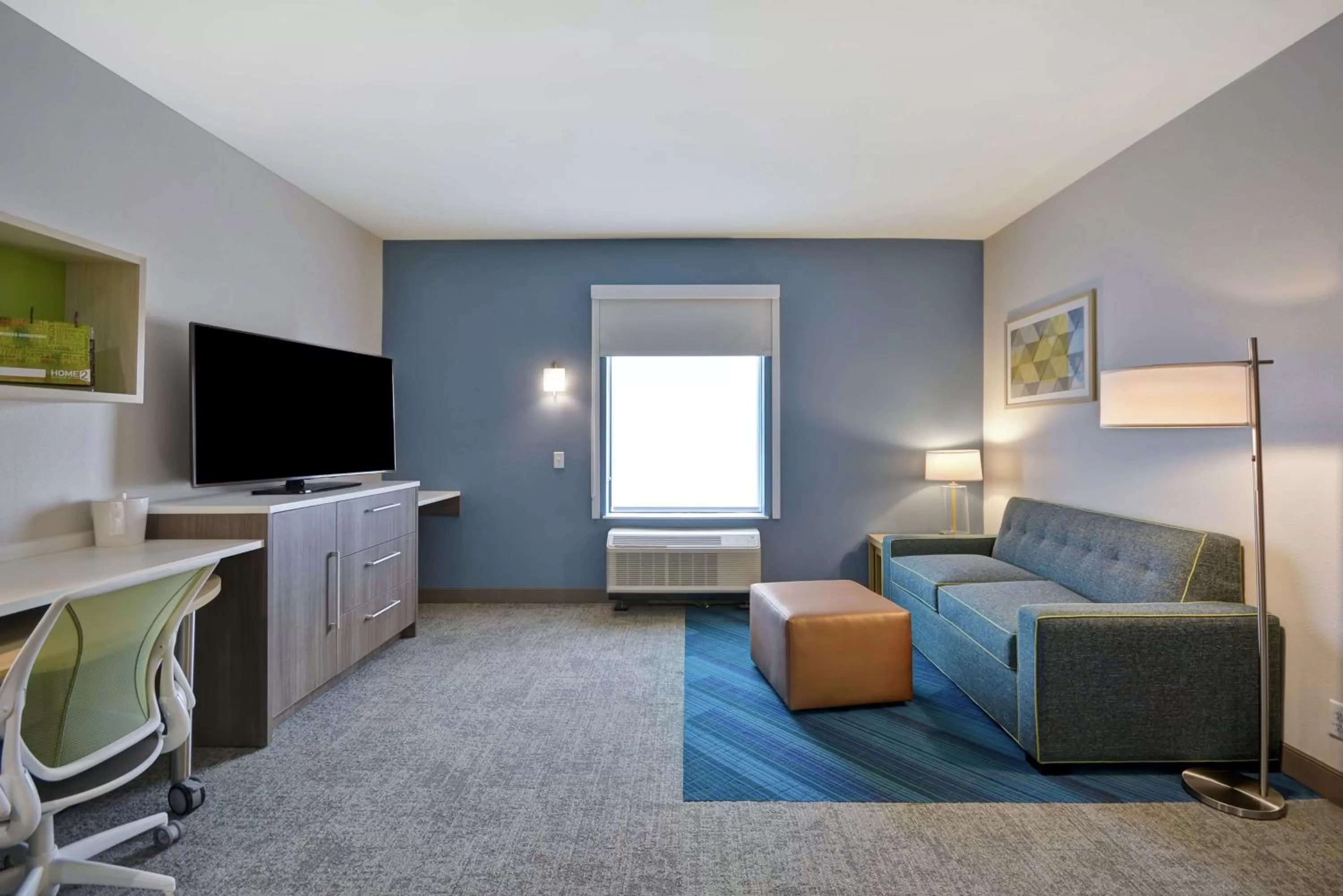 Bedroom in Home2 Suites By Hilton Dayton South