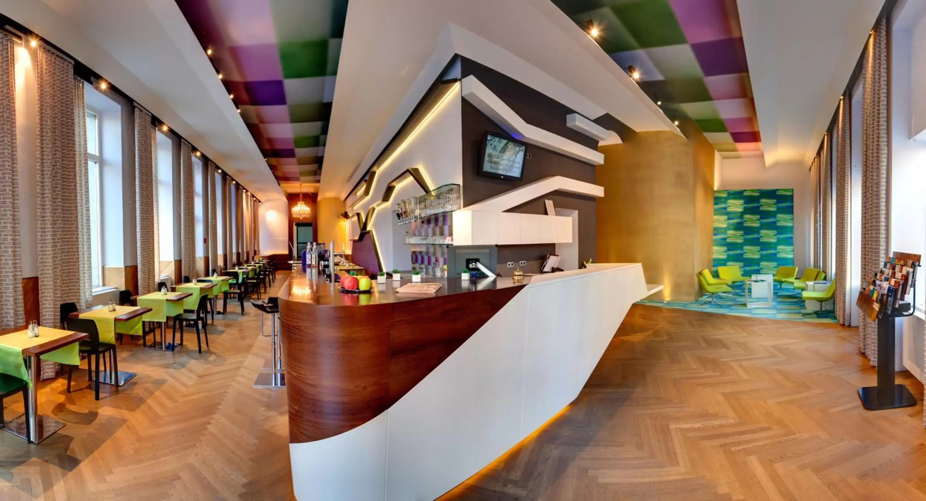 Lobby or reception, Restaurant/Places to Eat in Boutique Hotel Donauwalzer