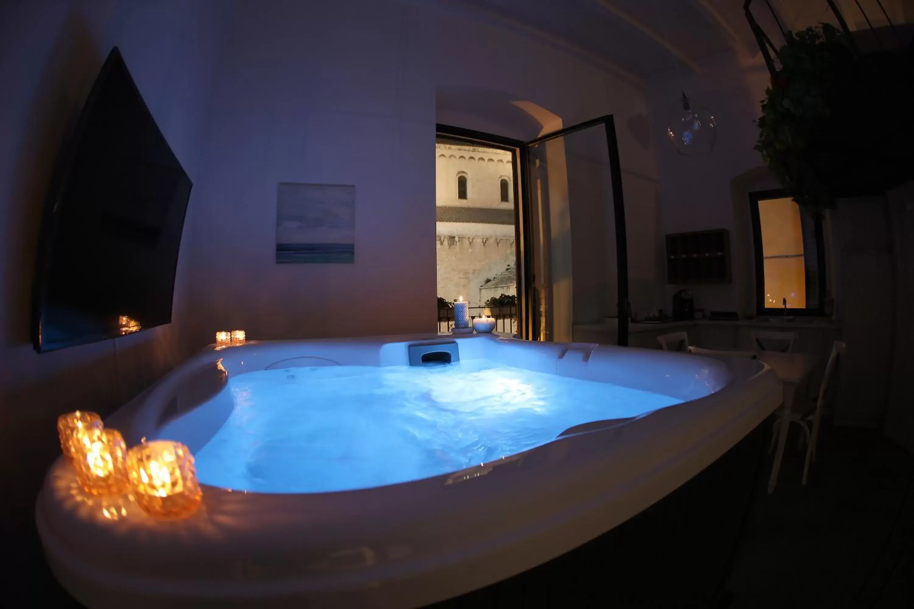 Hot Tub, Bathroom in Sebèl Luxury Rooms