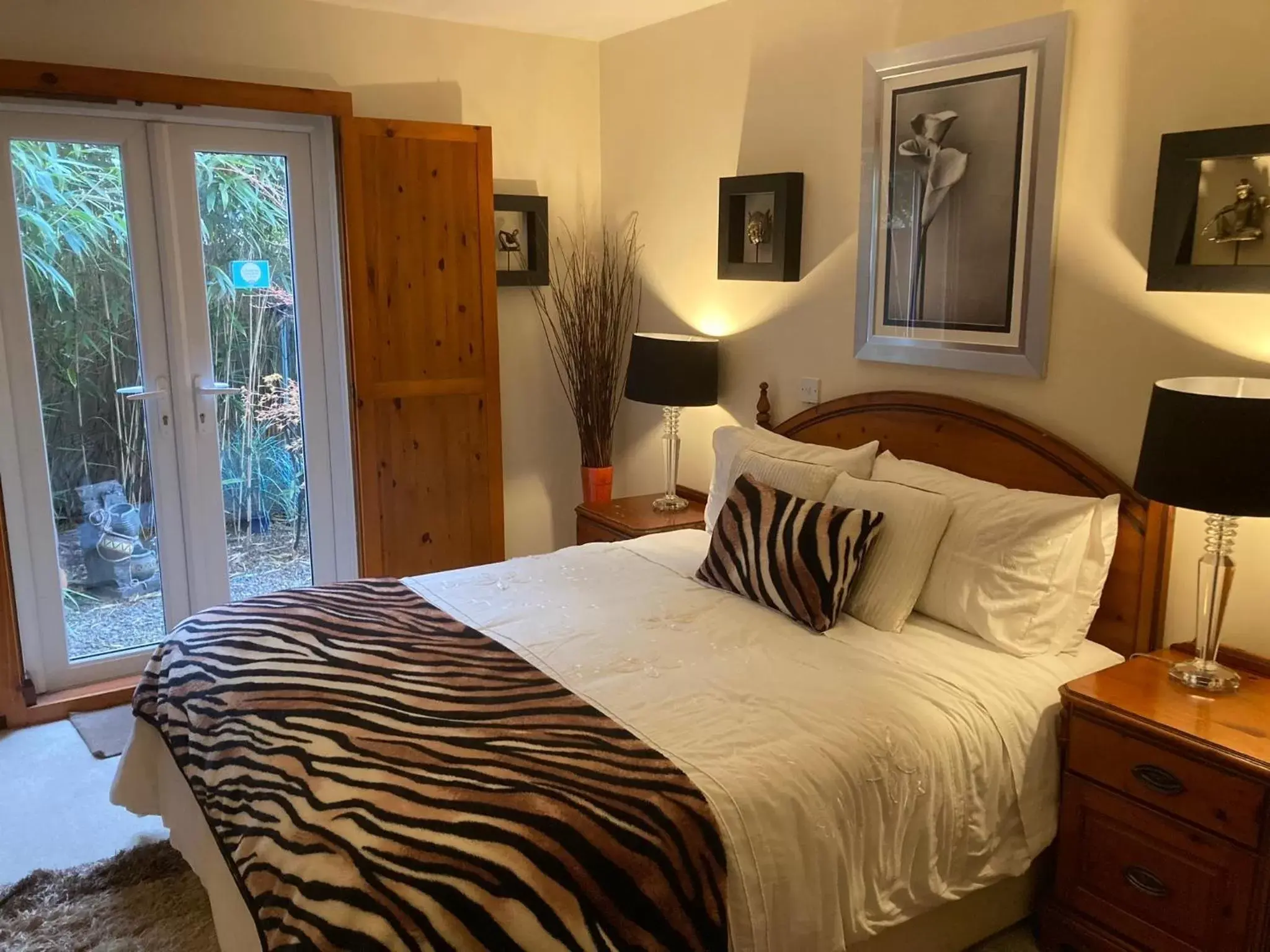 Bedroom, Bed in The Lodge at Ruddington