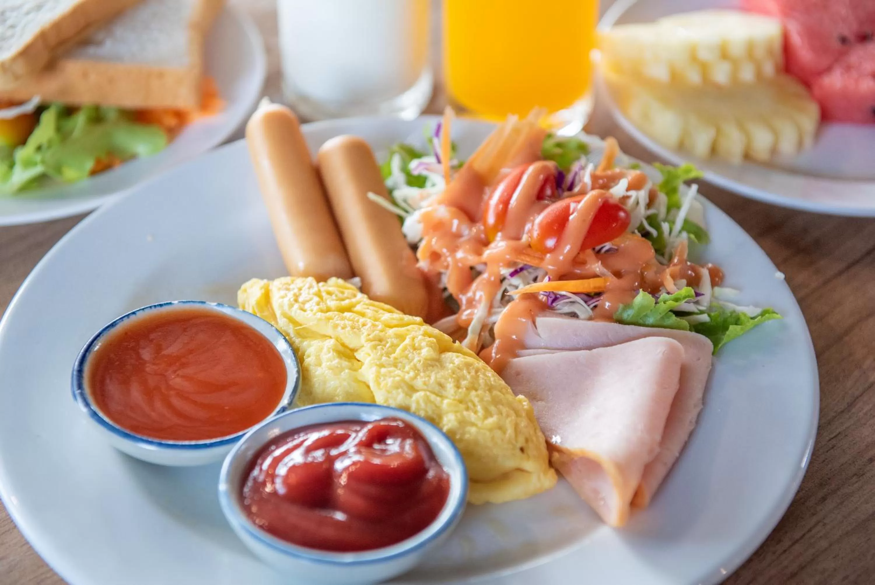 Food and drinks in The Legacy River Kwai Resort