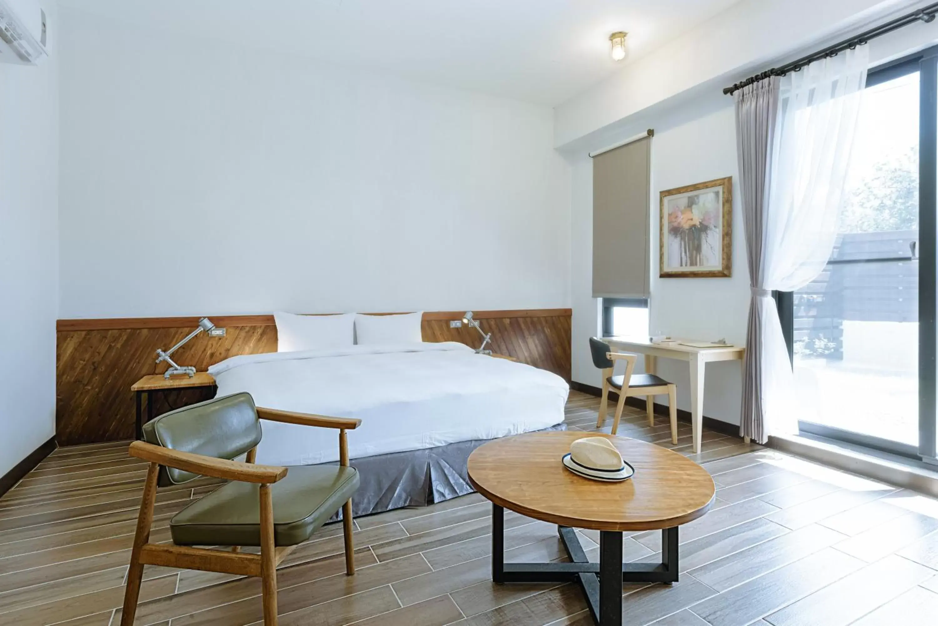 Double Room with Garden View in Chillax Inn B&B Double Room with Garden View in Chillax Inn B&B