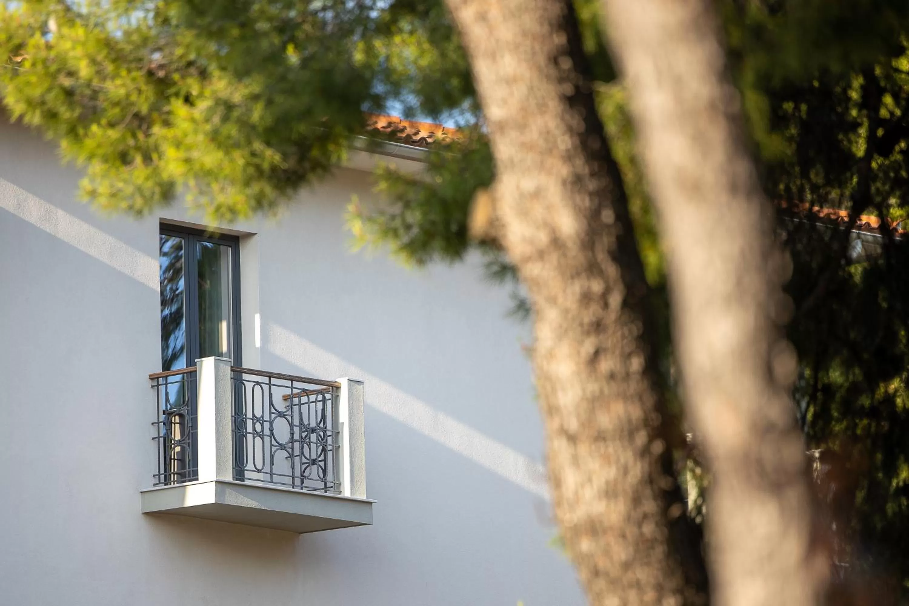 Decorative detail in Domotel Kastri