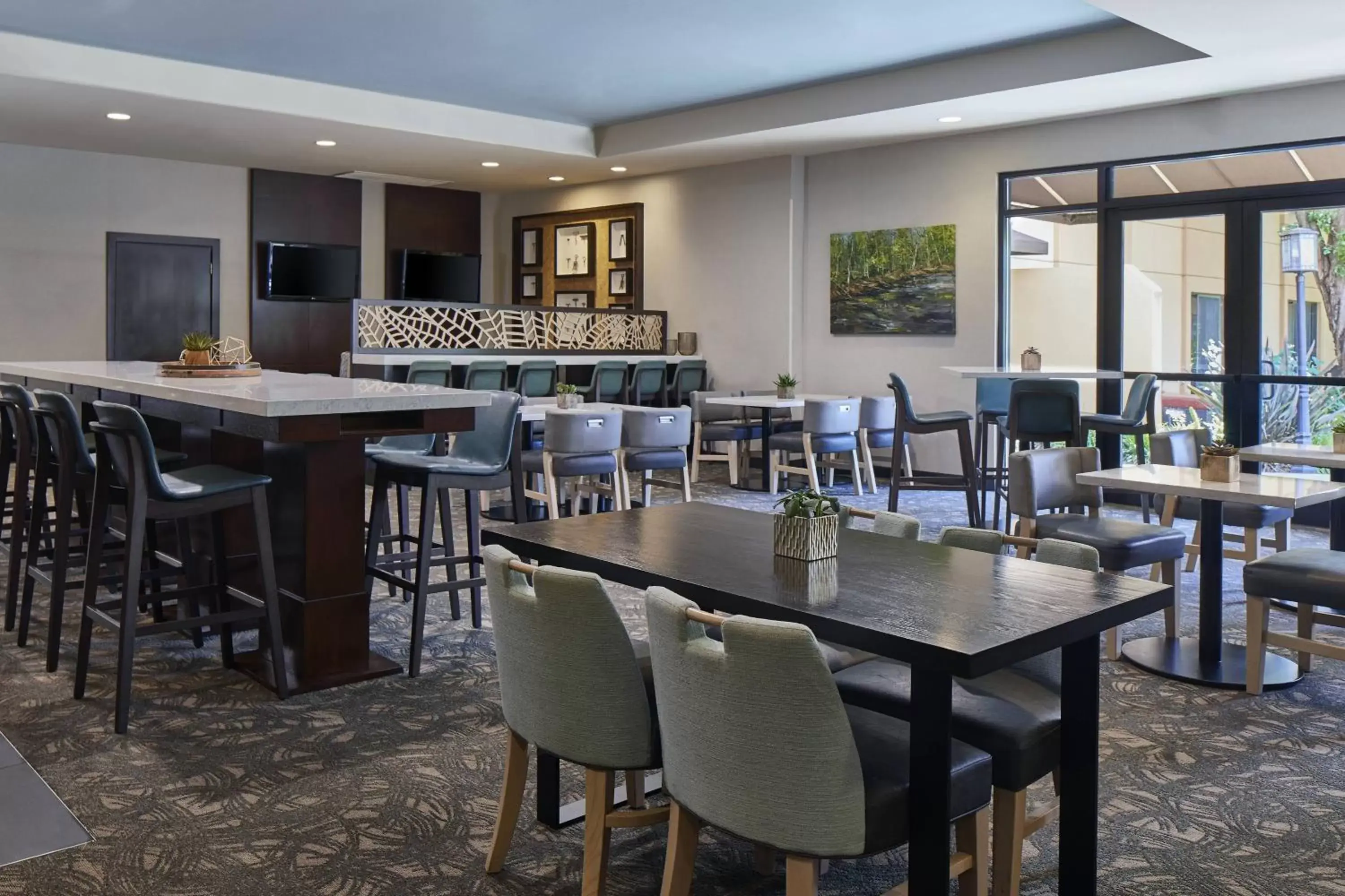 Lounge or bar, Restaurant/Places to Eat in Marriott Napa Valley Hotel & Spa
