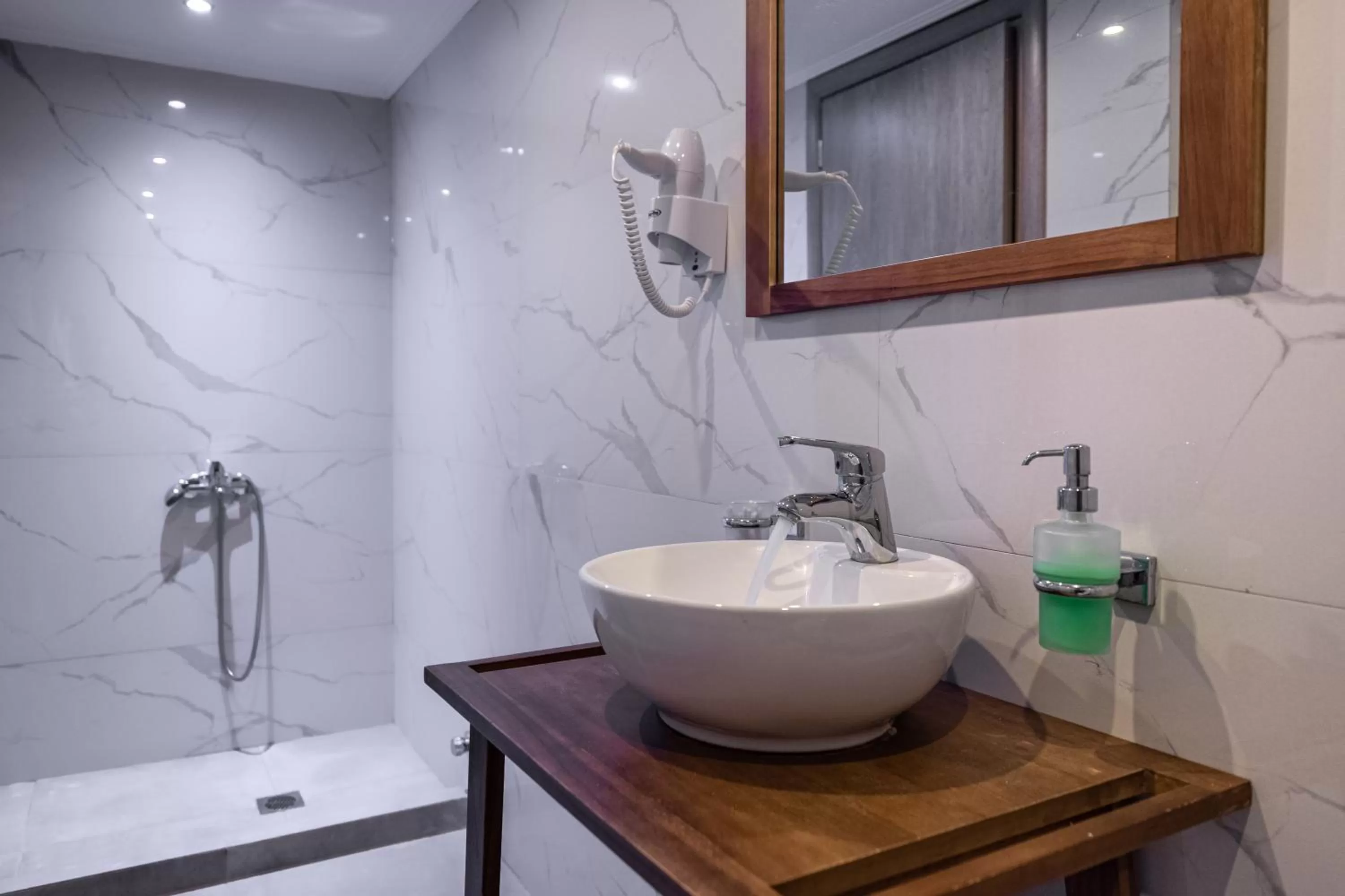 Apartments Tina FREE transfer from-to the airport